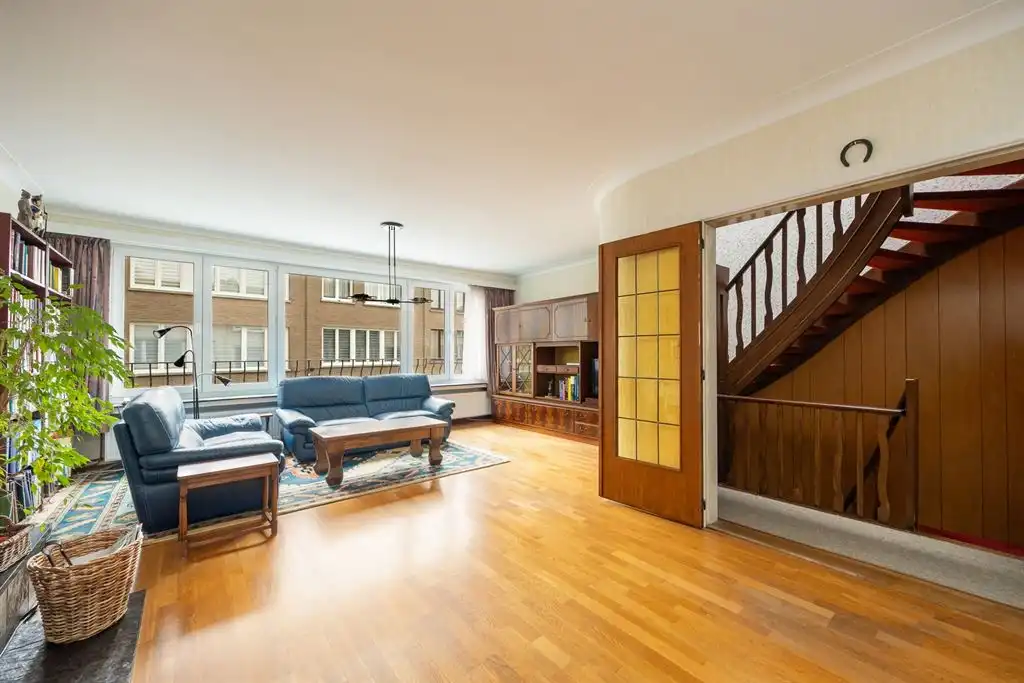 Ruime bel-étage woning vlakbij Rivierenhof foto 9