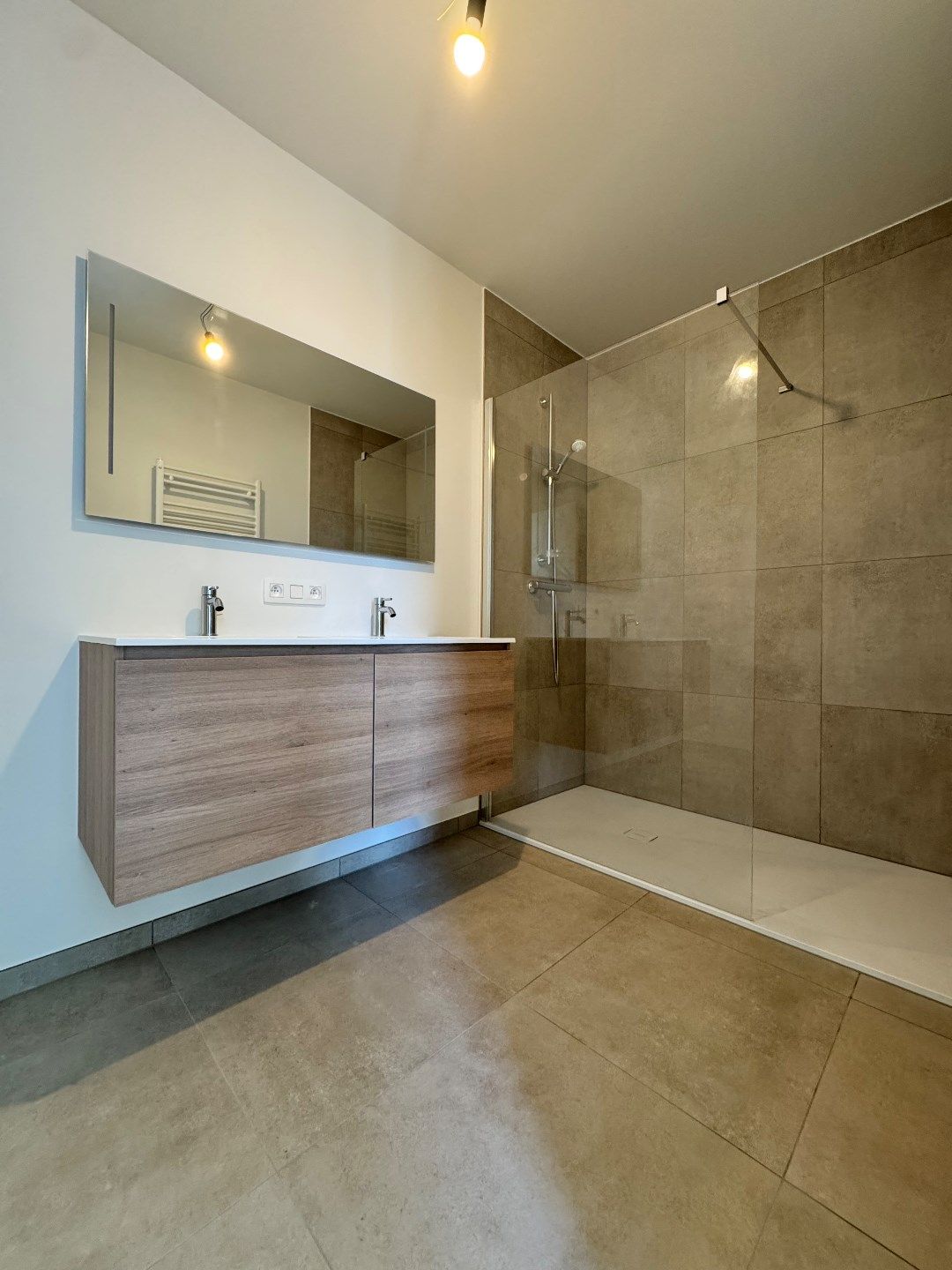 Nieuwbouwappartement met autostandplaats te Izegem  foto 17