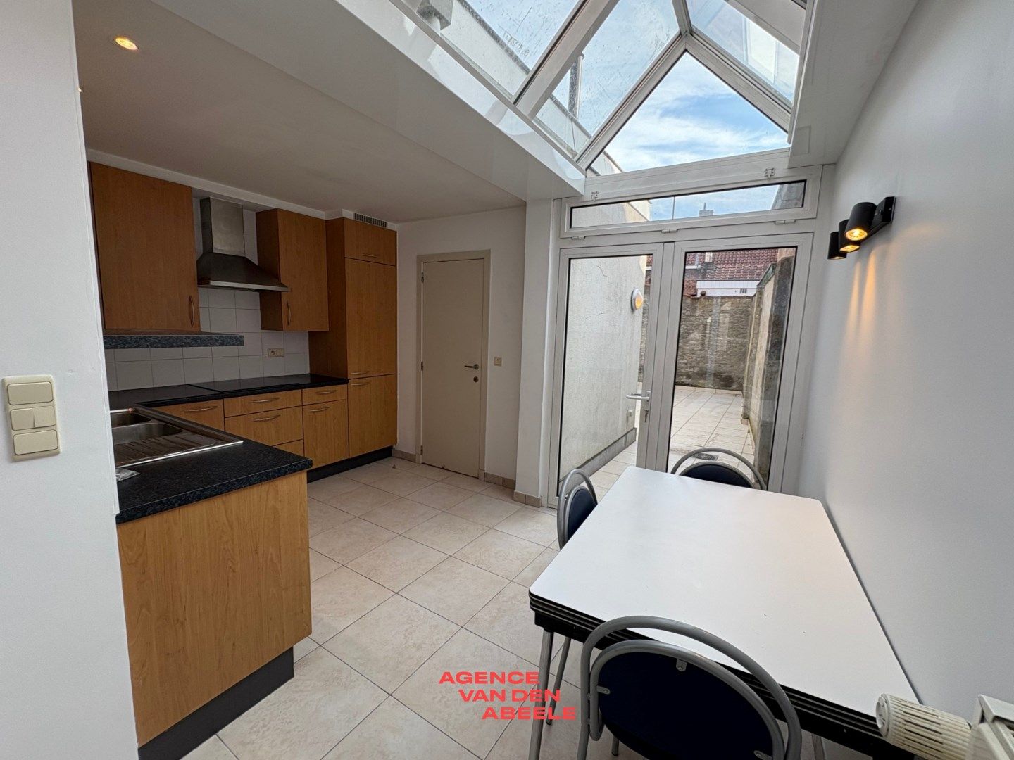 Zeer ruime en charmante woning in centrum Brugge foto 9