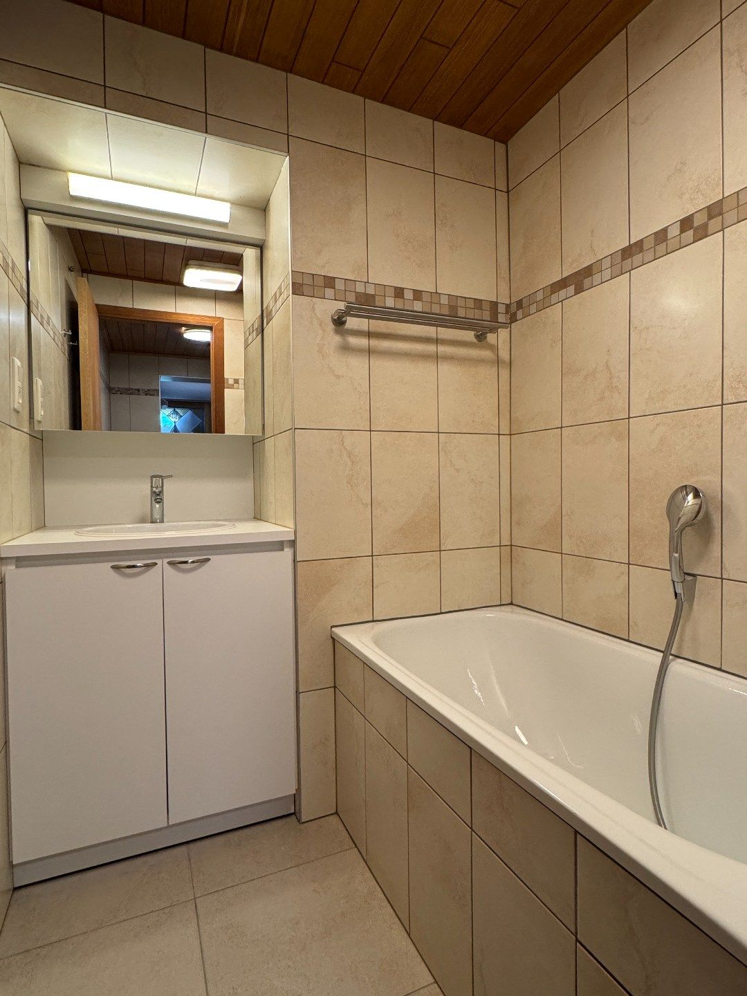 Femina - Gebouw met 3 appartementen foto 13