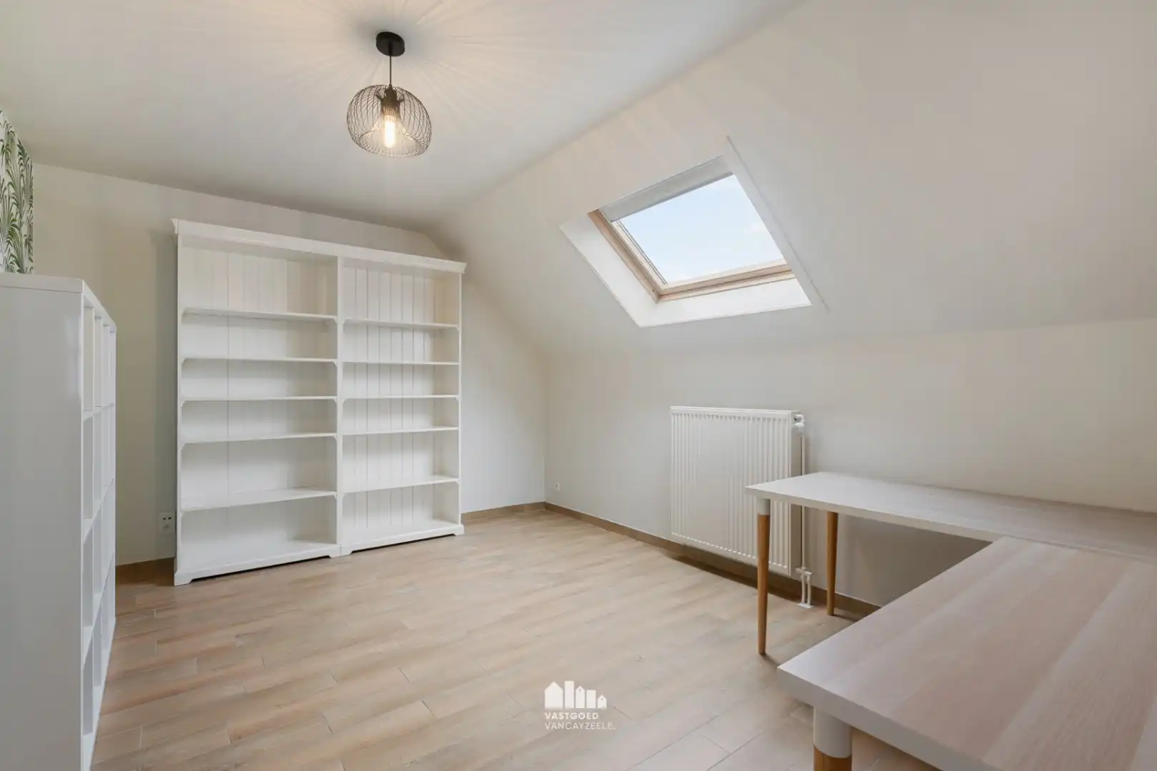 Instapklare, energiezuinige woning met tuin en dubbele garage in hartje Voormezele foto 20