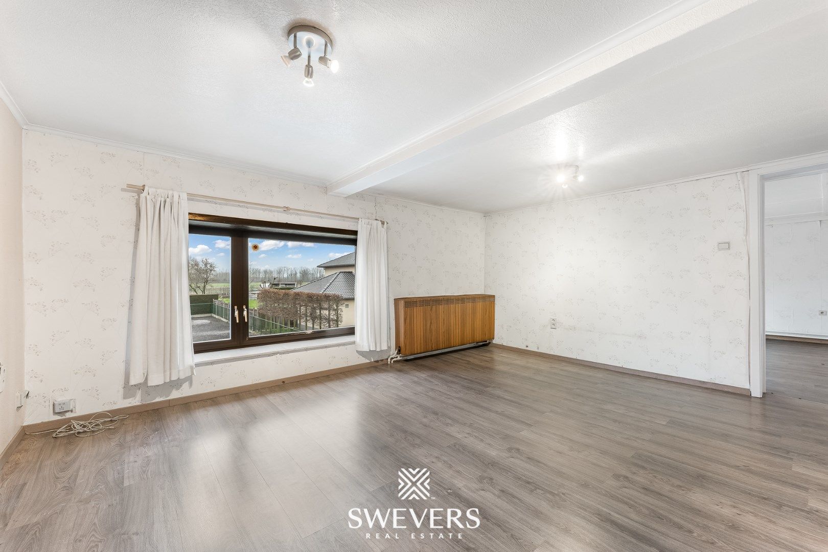 Instapklare woning met handelszaak en appartement in Geetbets foto 26