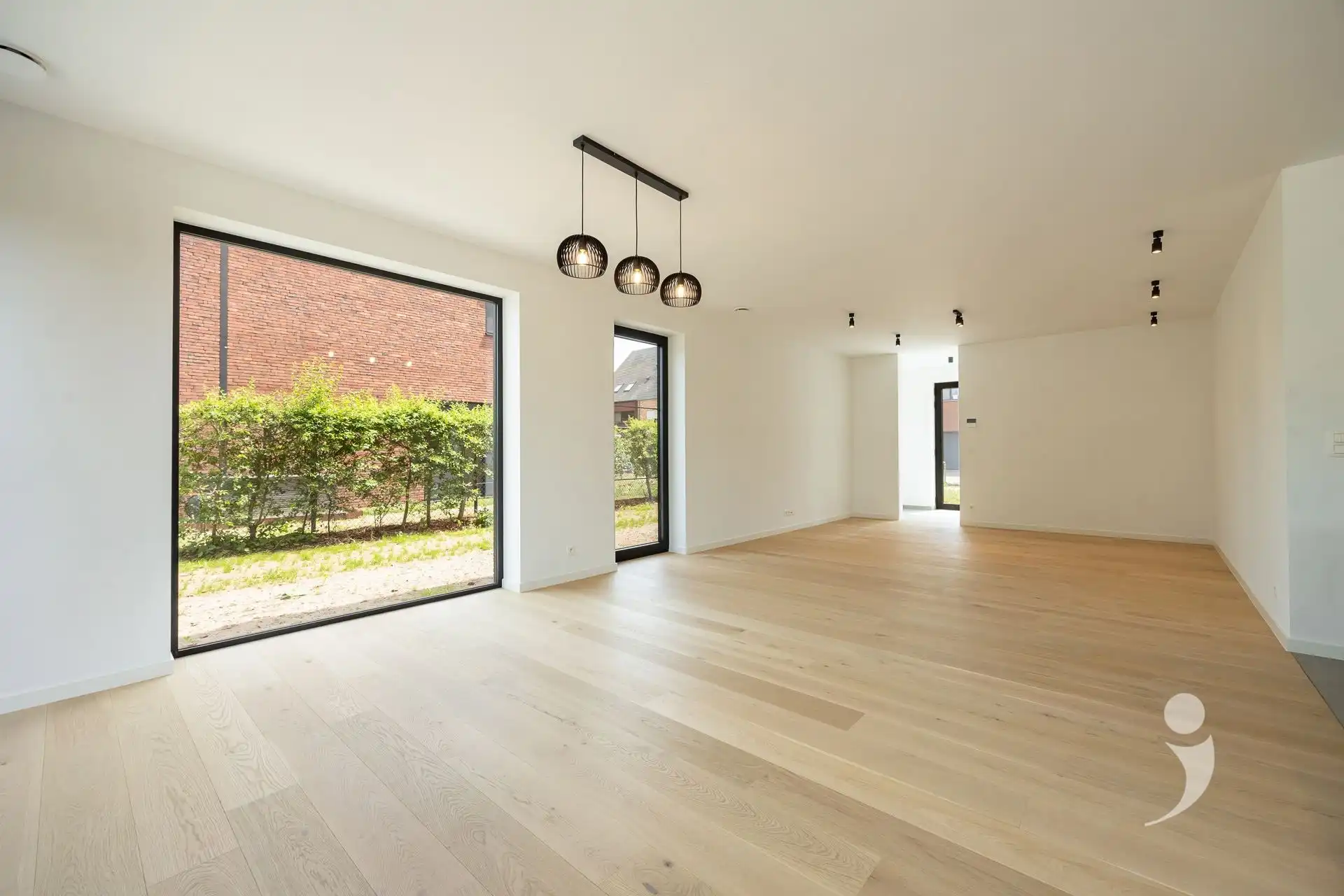Nieuwbouwwoning in zeer rustige straat! foto 5