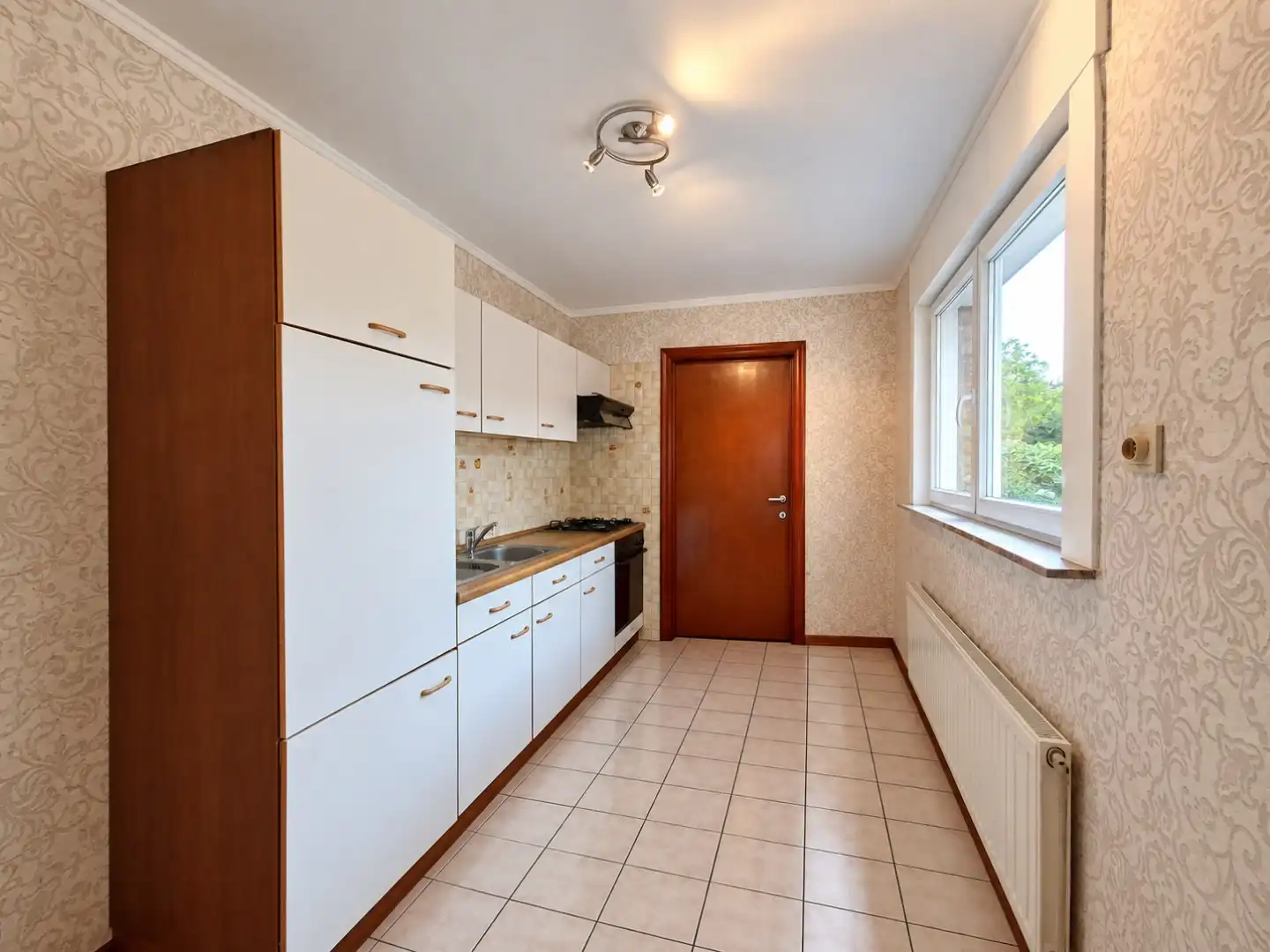 Ruime woning met tuin foto 5