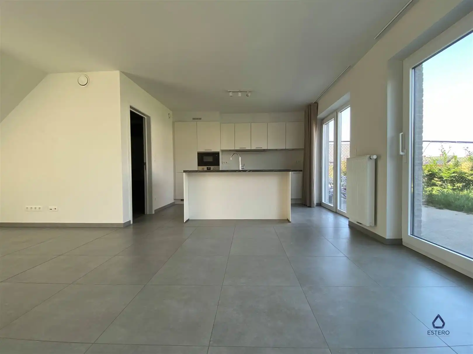 Moderne woning met met 4 slaapkamers foto 4