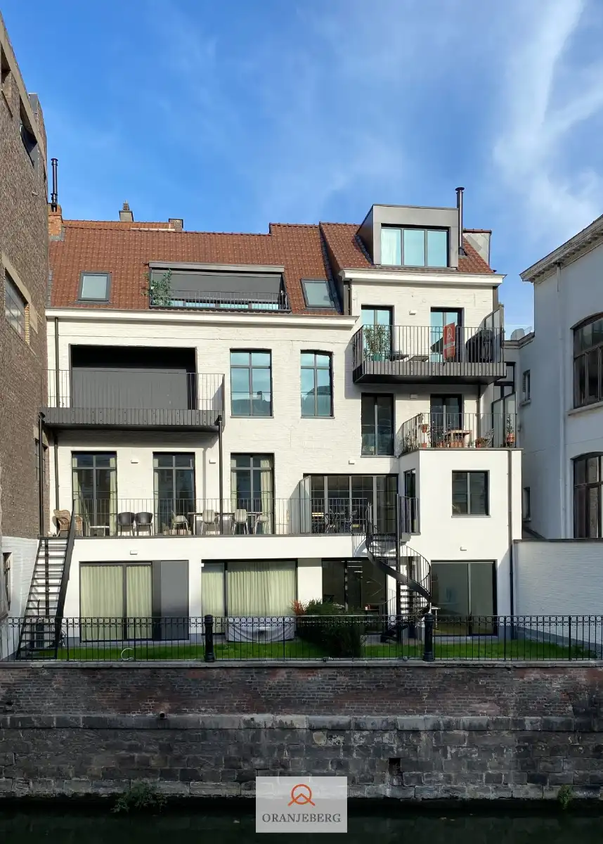 Prachtig ruime duplex in hartje Gent met zicht op water foto 49