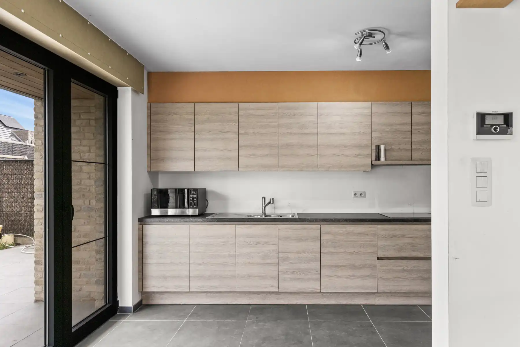 Instapklare open bebouwing met 4 slaapkamers foto 7