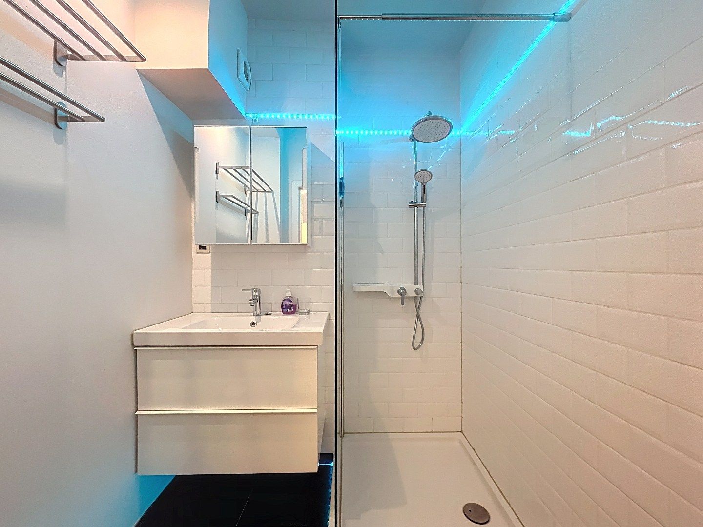 Ruim appartement met twee balkons  in Leuven centrum! foto 10