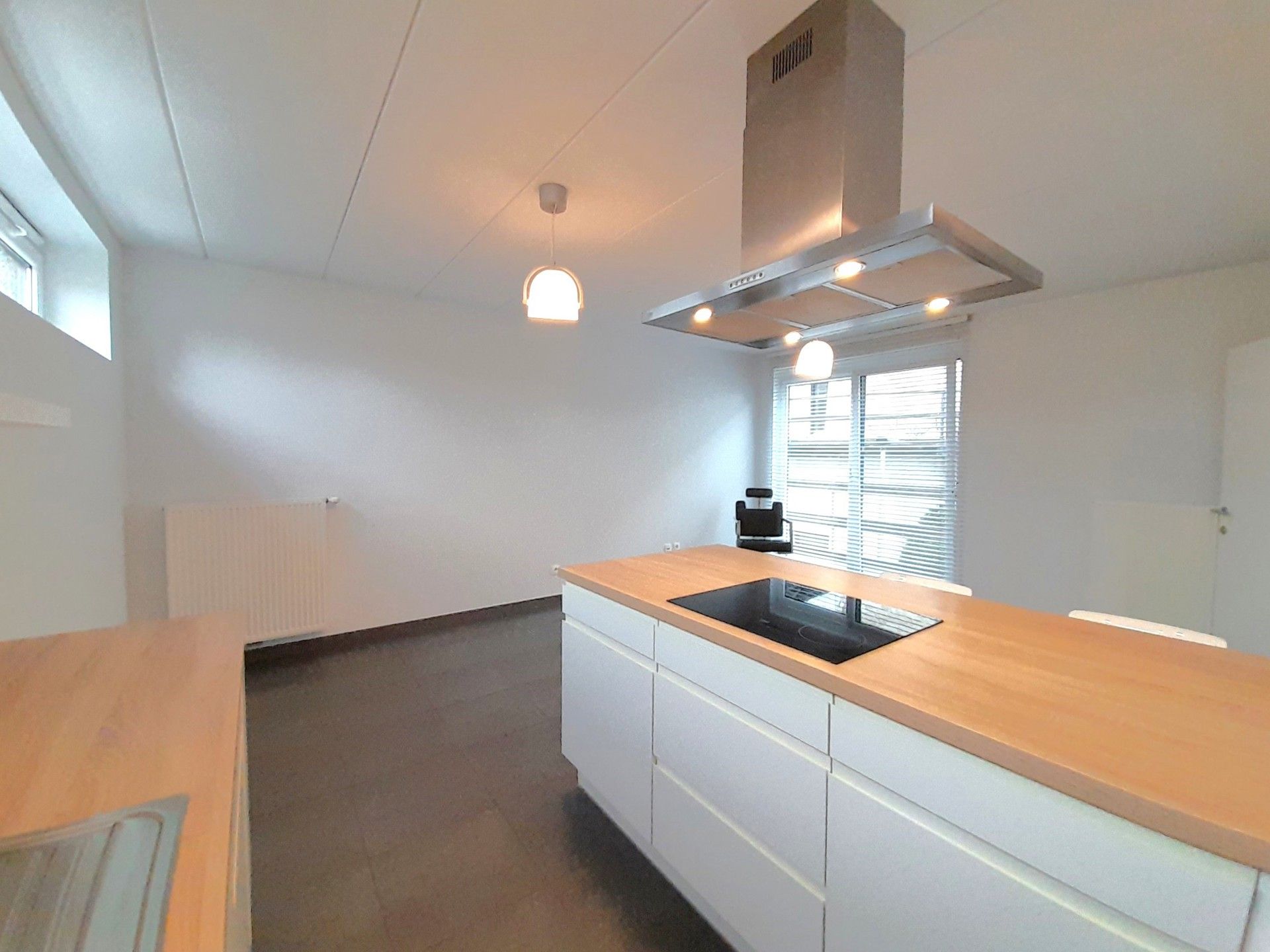 Gezellig 2 slaapkamer-appartementje met autostaanplaats foto 10