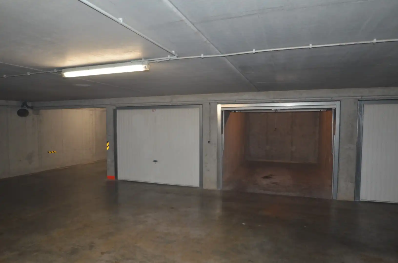 7 garageboxen naast elkaar: ideale investering foto 3