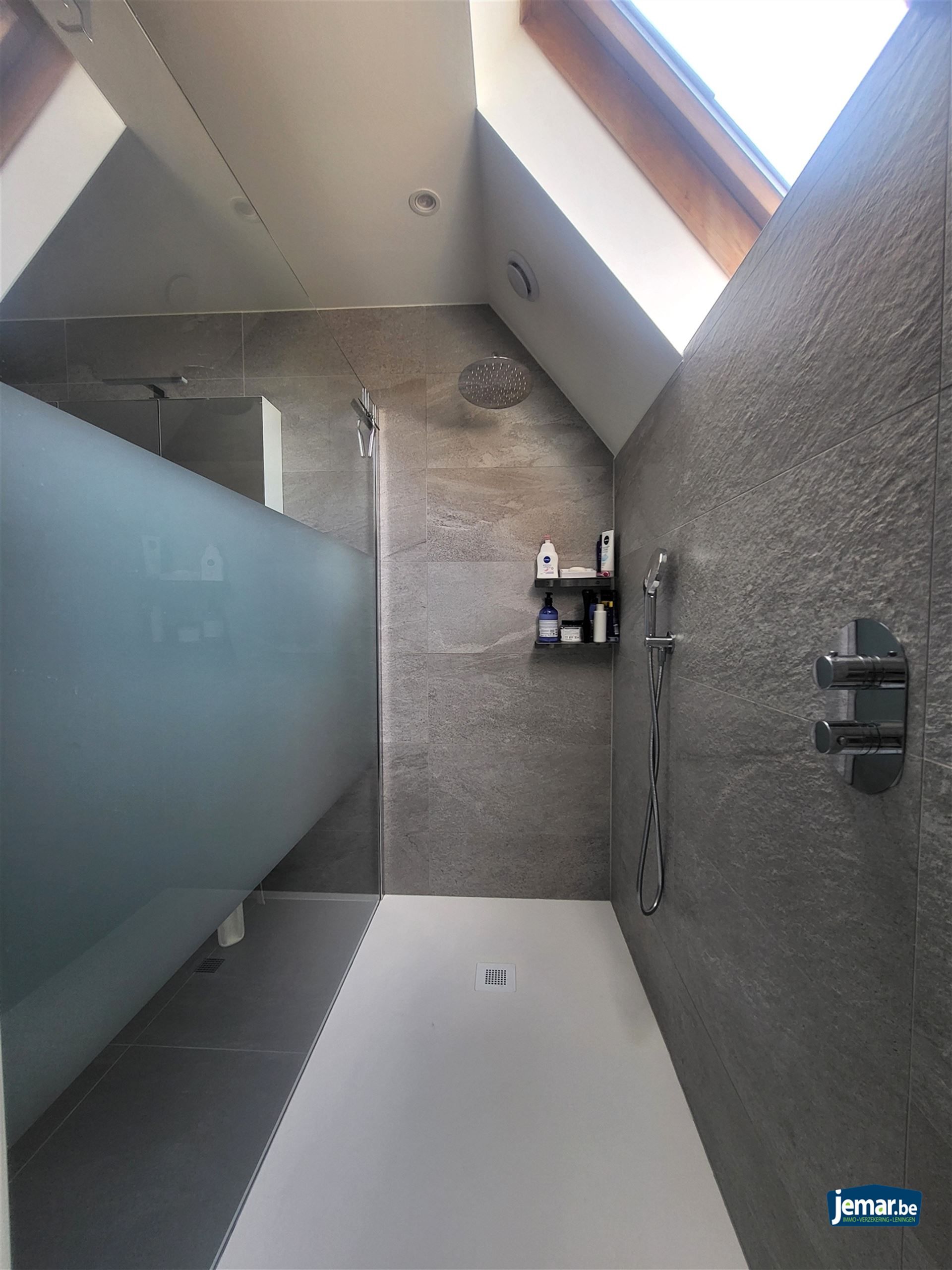 Huis foto 24