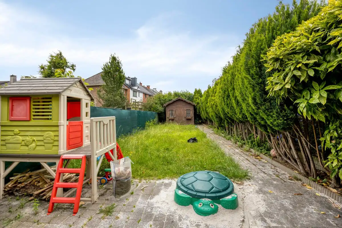 Ruime gezinswoning met garage en zonnige tuin in Strombeek-Bever foto 23