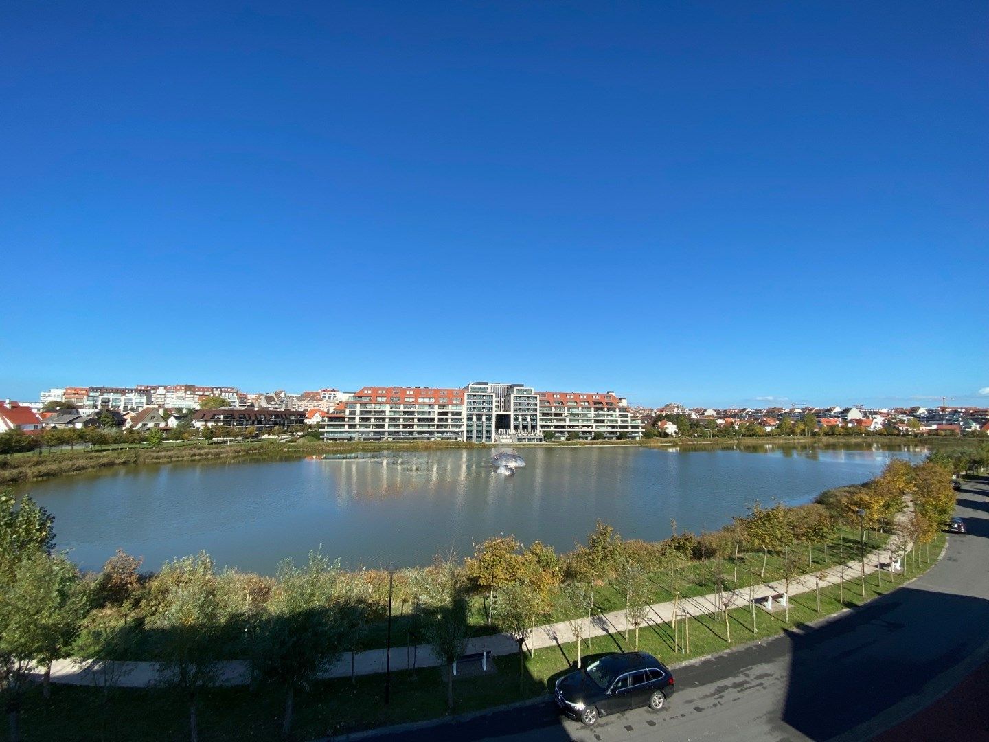 Hoofdfoto van de publicatie: RES. LAC - LISPANNENLAAN - KNOKKE