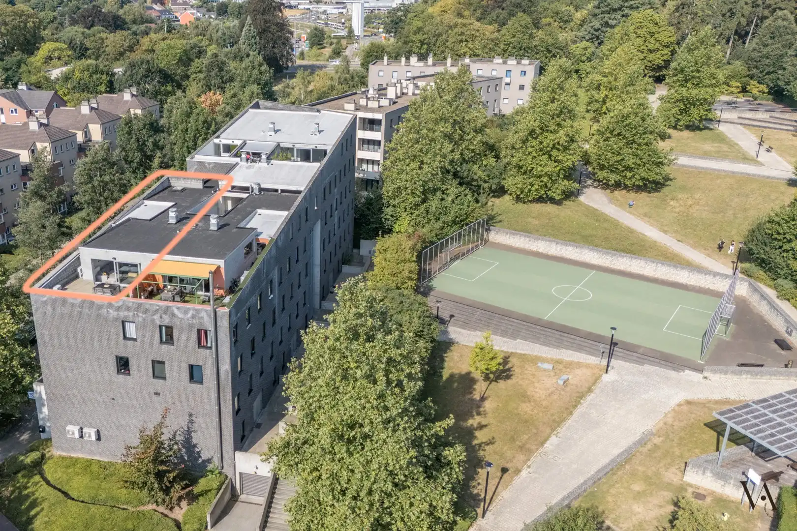 Penthouse met ruim terras, ondergrondse staanplaats en prachtig verzicht op topligging in Leuven foto 4