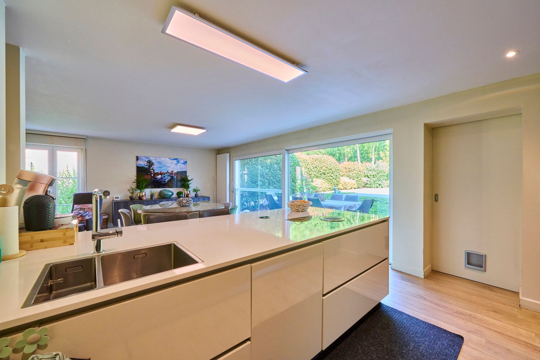 Exclusieve woning met handelzaak,appartement, zwembad en lift. foto 19
