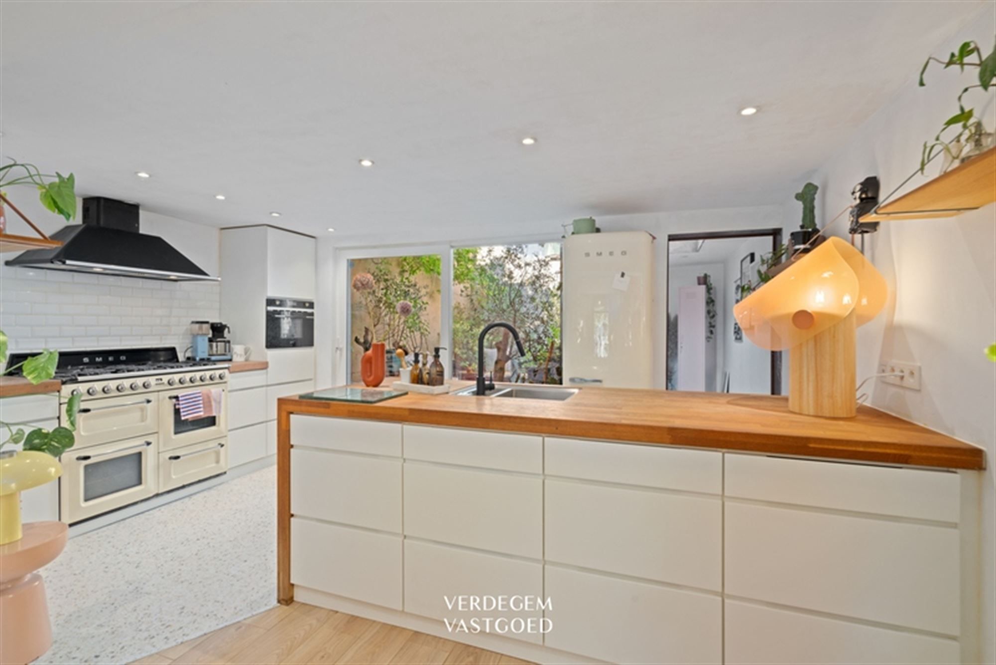 Woning met heerlijke vibe, 3 slaapkamers en stadstuintje foto 6