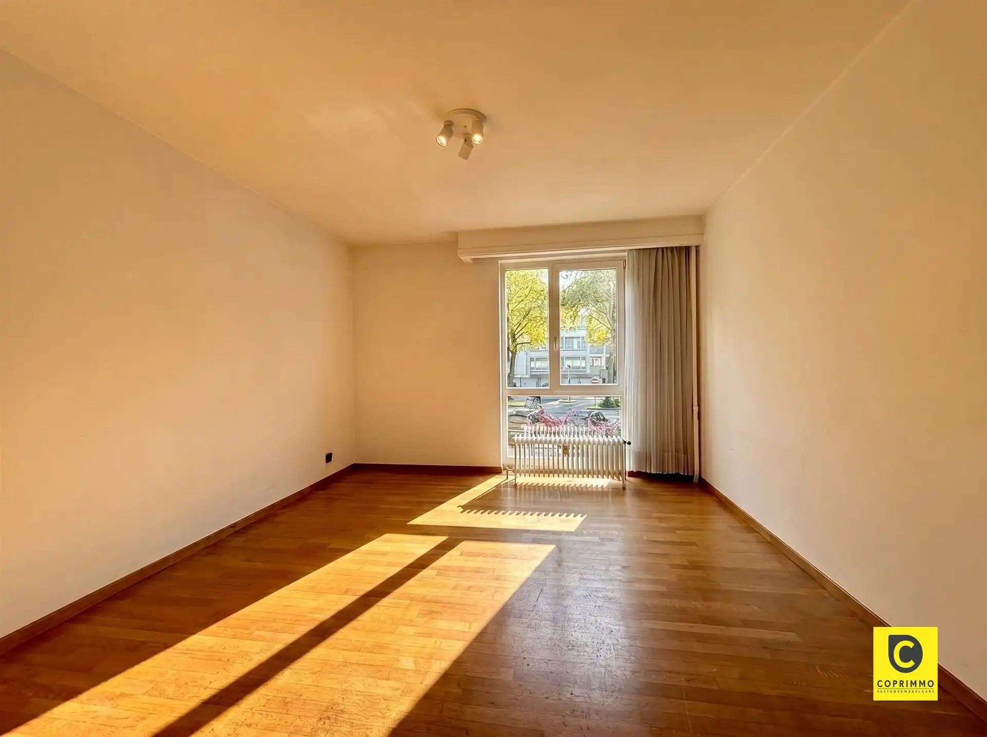 Instapklaar 3 slaapkamer appartement met zonnig terras, kelder en fietsenberging foto 12