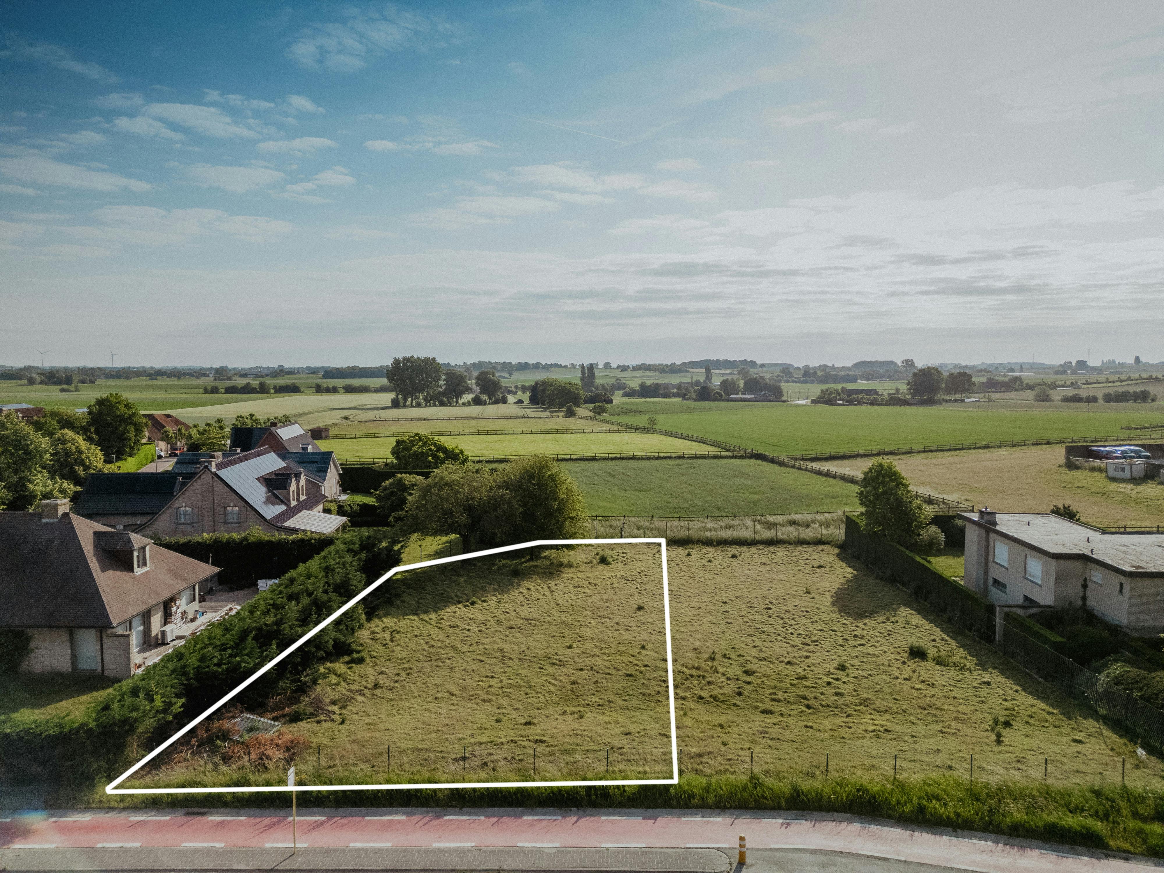Mooi perceel bouwgrond (859 m²) te koop Bellegem foto 2