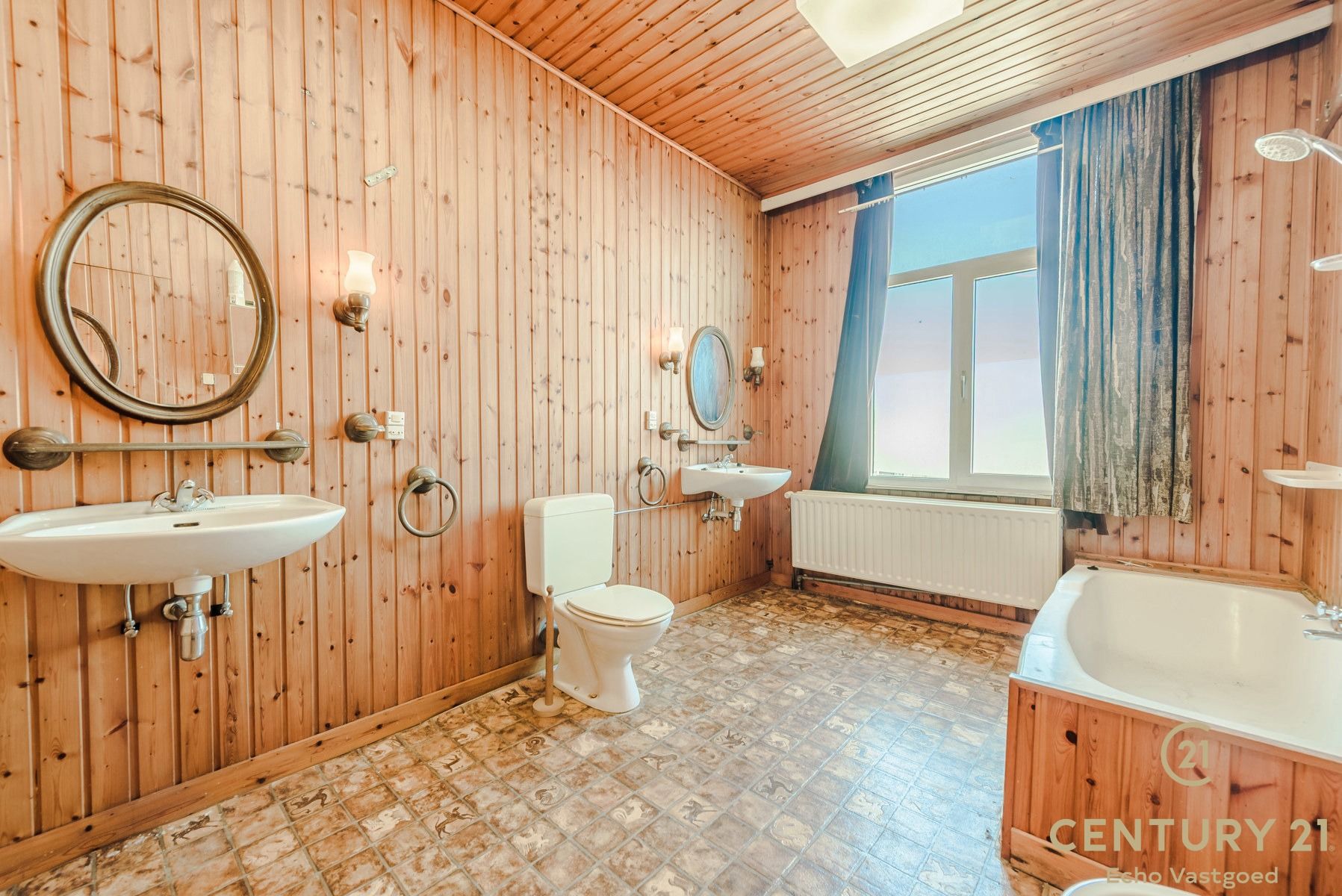 Ruim handelshuis op toplocatie in hartje Oud-Turnhout! foto 16