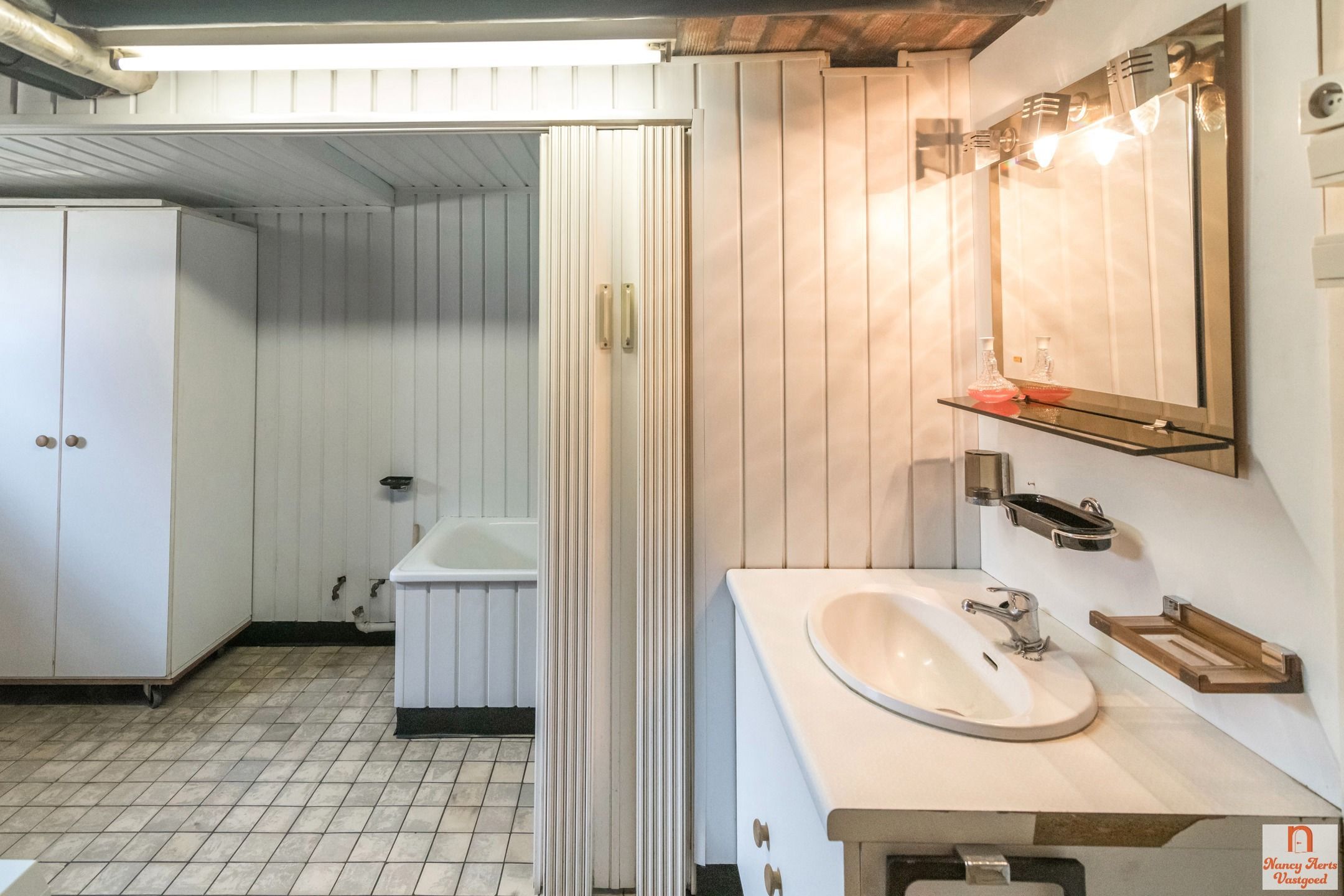 Vrijstaande, goed onderhouden woning op 20 are grond foto 44
