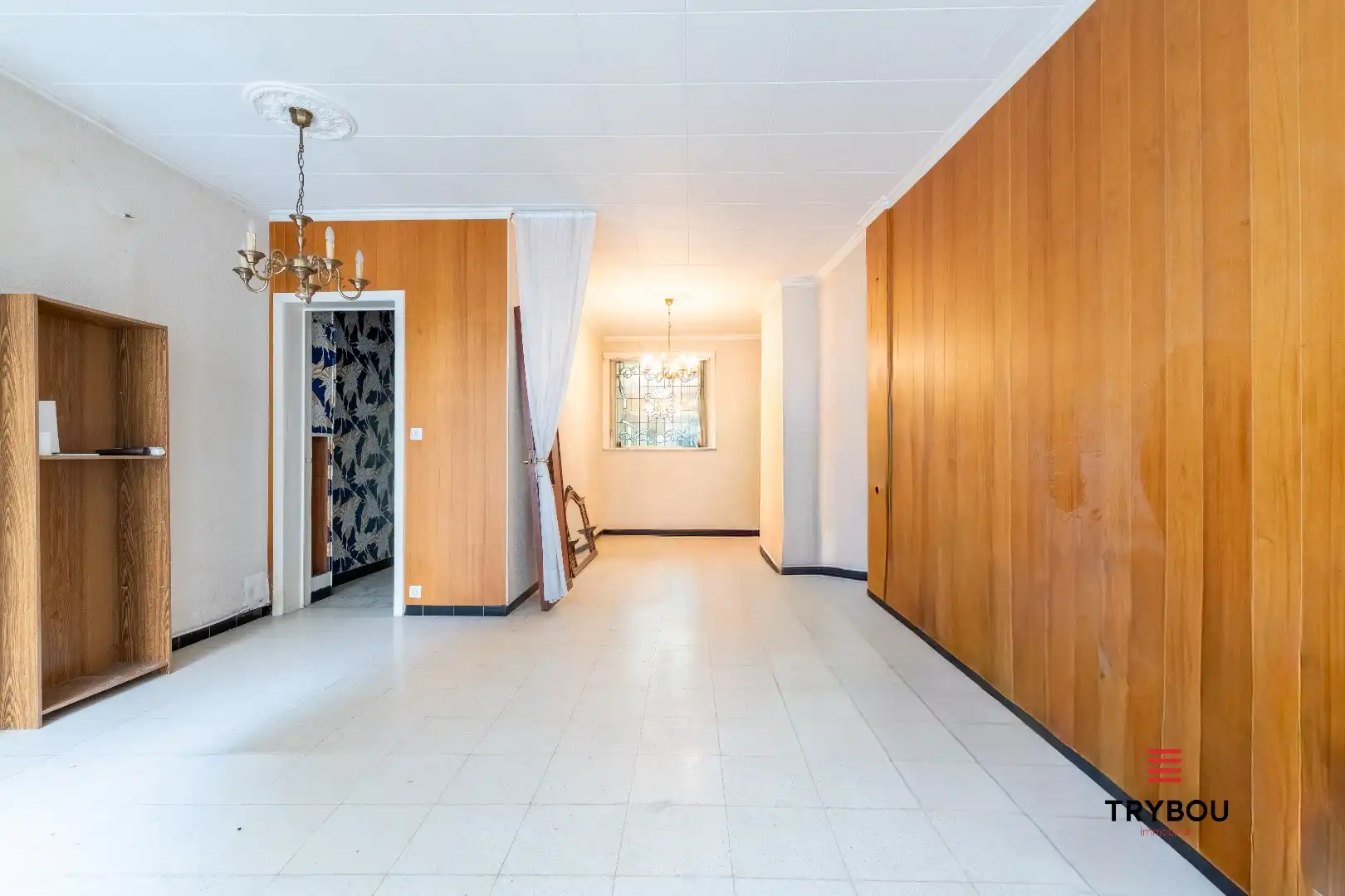 🏠 Te koop in het hart van Diksmuide – Woning met woon-winkelcombinatie en charmant stadstuintje foto 7