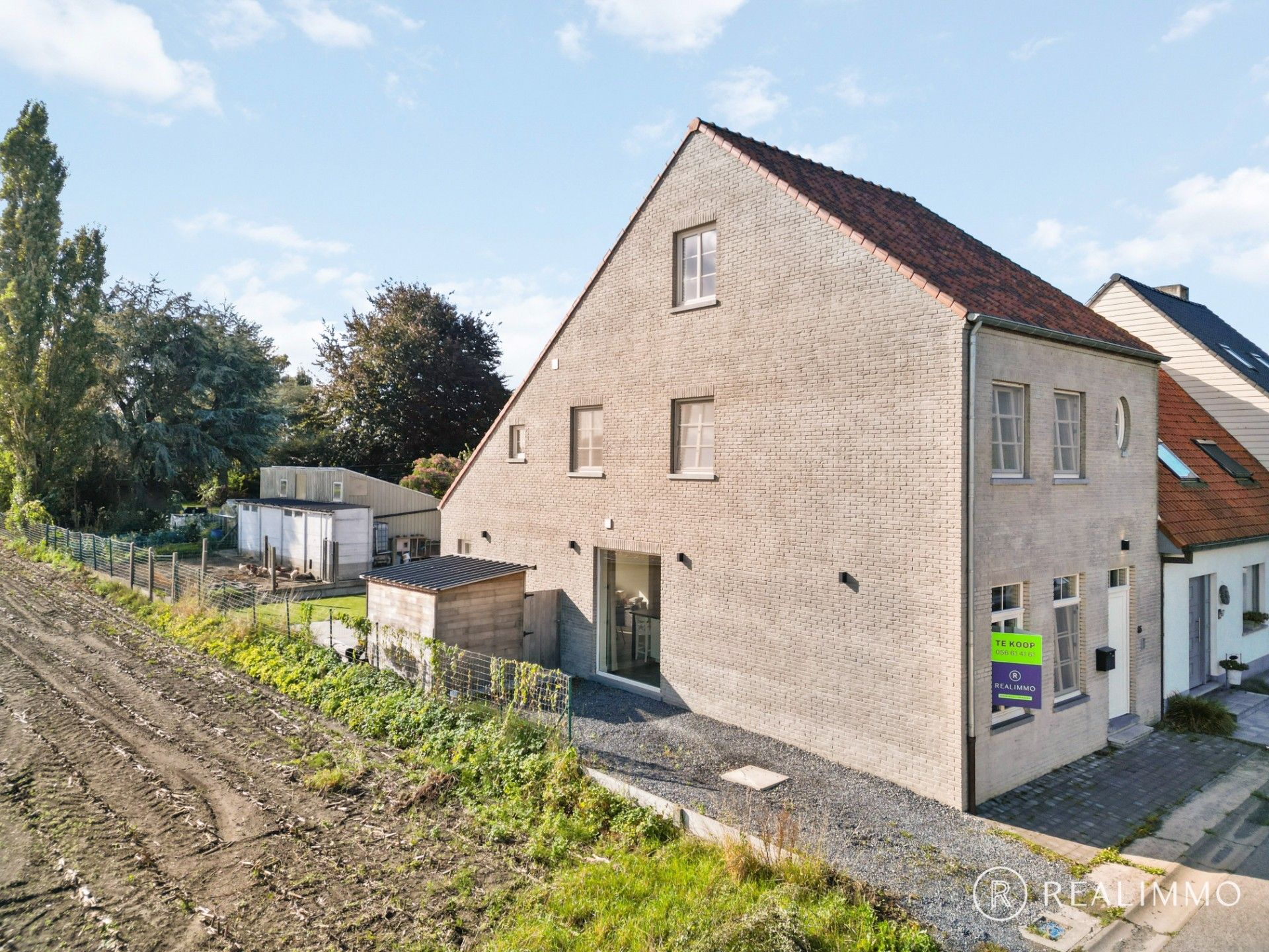 Verrassend ruime nieuwbouwwoning met 4 slaapkamers foto 2