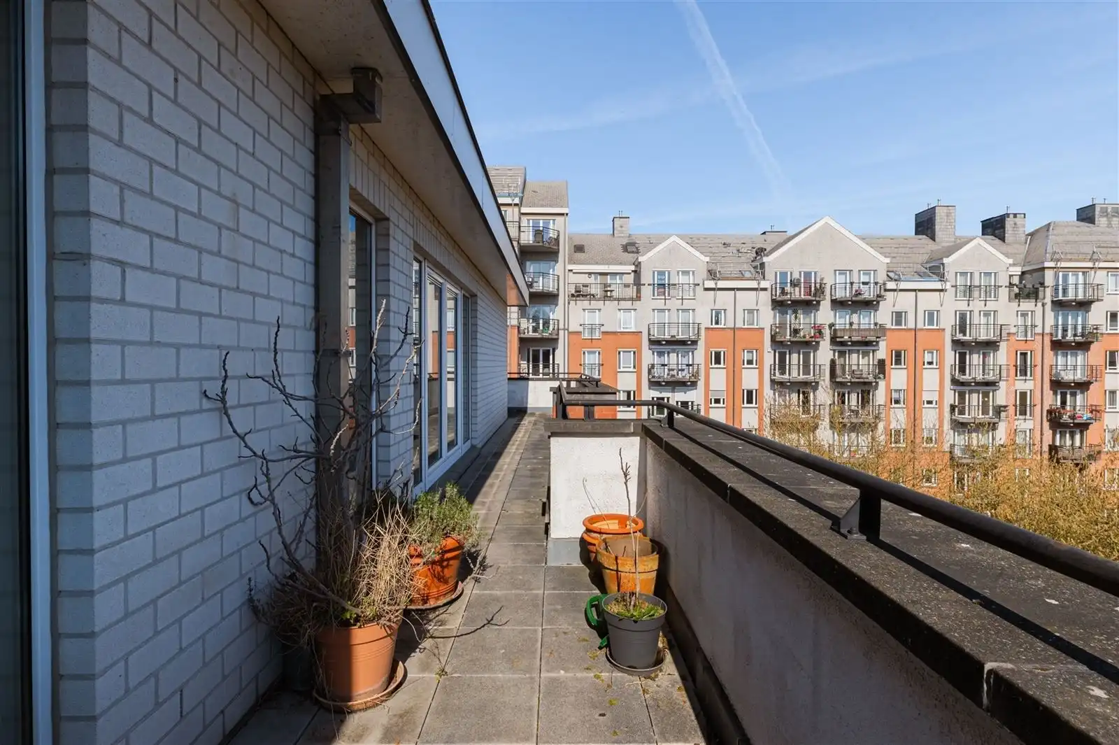 Appartement met magnifiek terras foto 3
