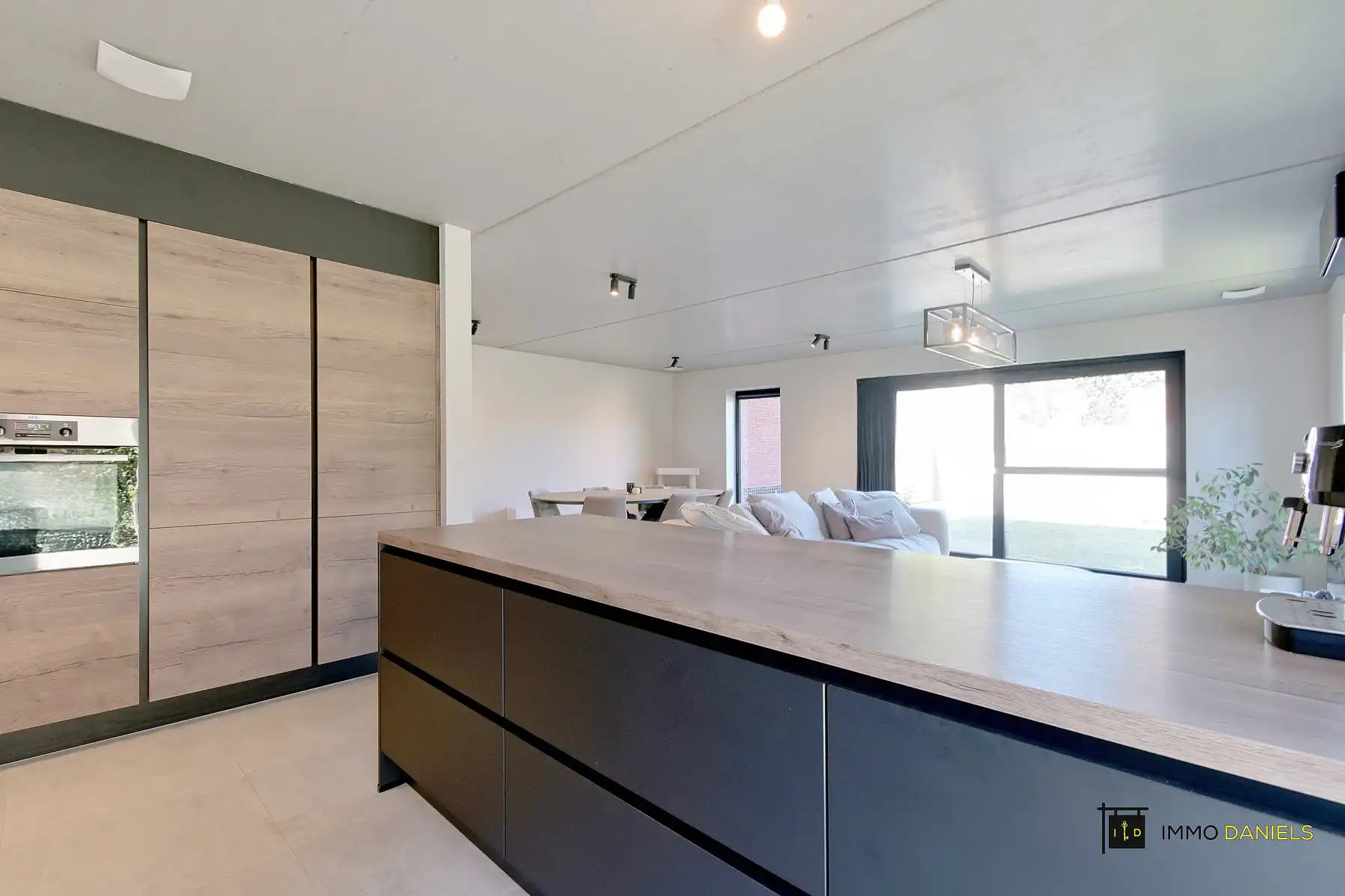 Moderne, energiezuinige woning met tuin in rustige woonwijk foto 6
