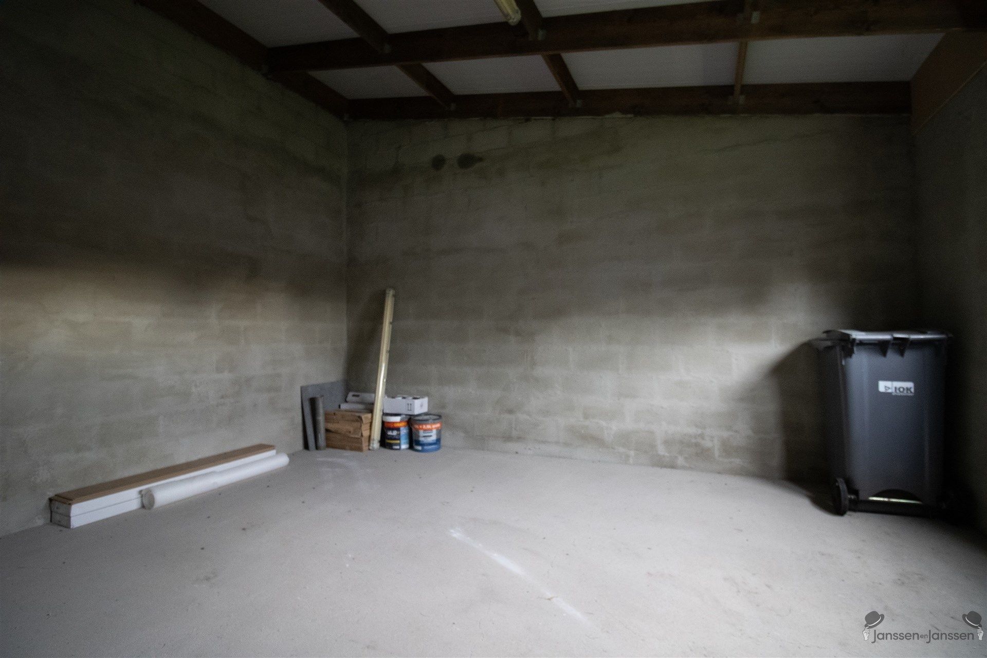 Ruime gerenoveerde gelijkvloerswoning op 544 m² met min. 3 slaapkamers en extra functionele ruimtes foto 14