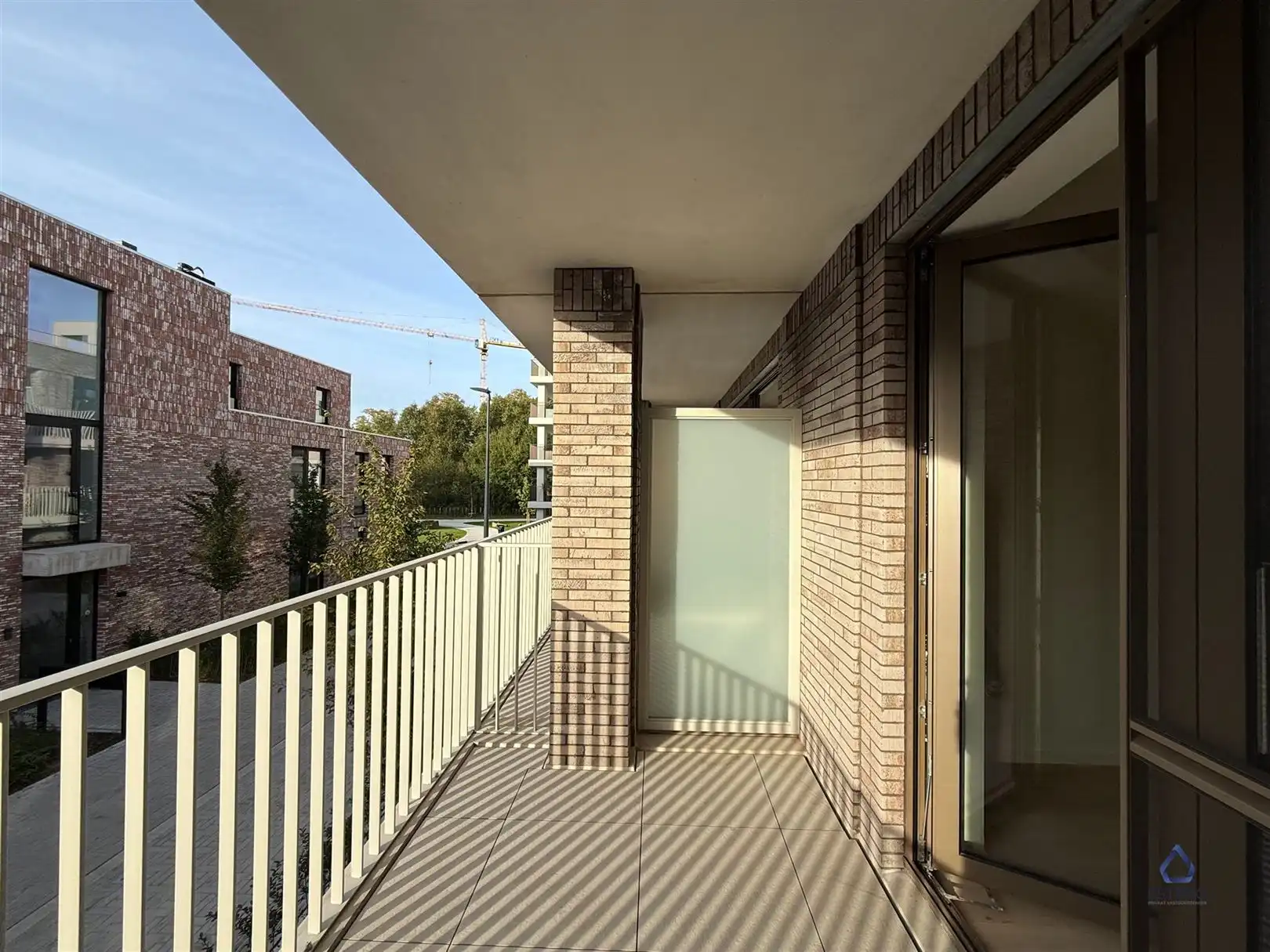 Nieuw duplexappartement met dubbel terras en garage foto 24