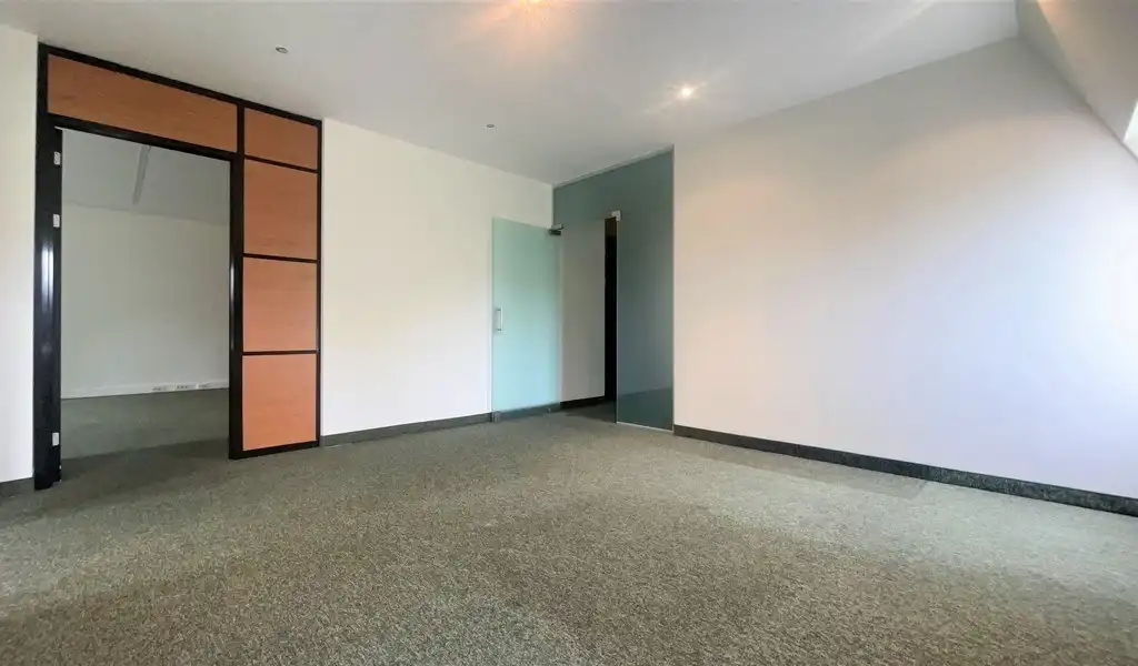 Kantoren te huur  in prachtig herenhuis te Antwerpen foto 10