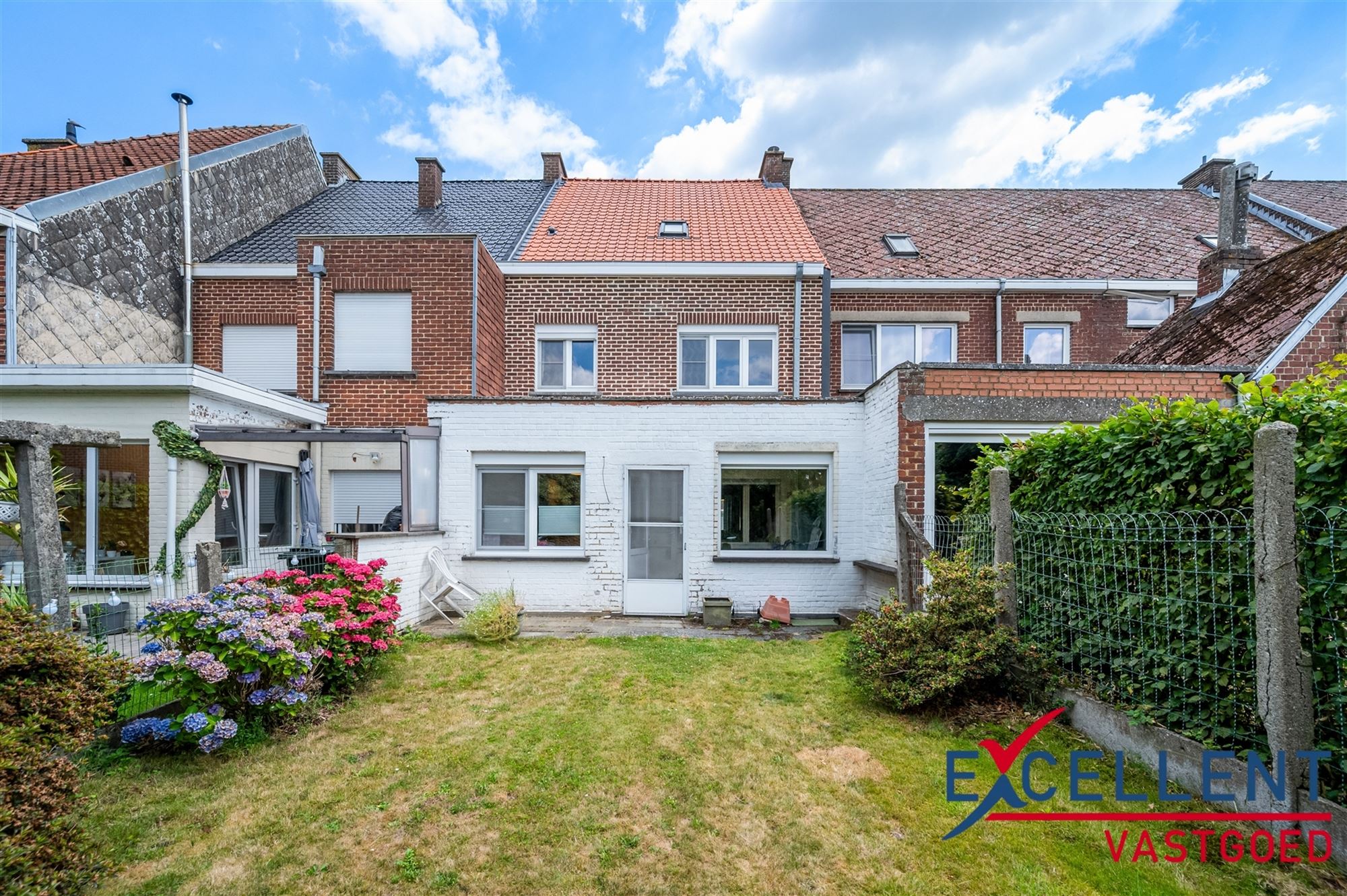 Instapklare energiezuinige stadswoning met garage foto 12