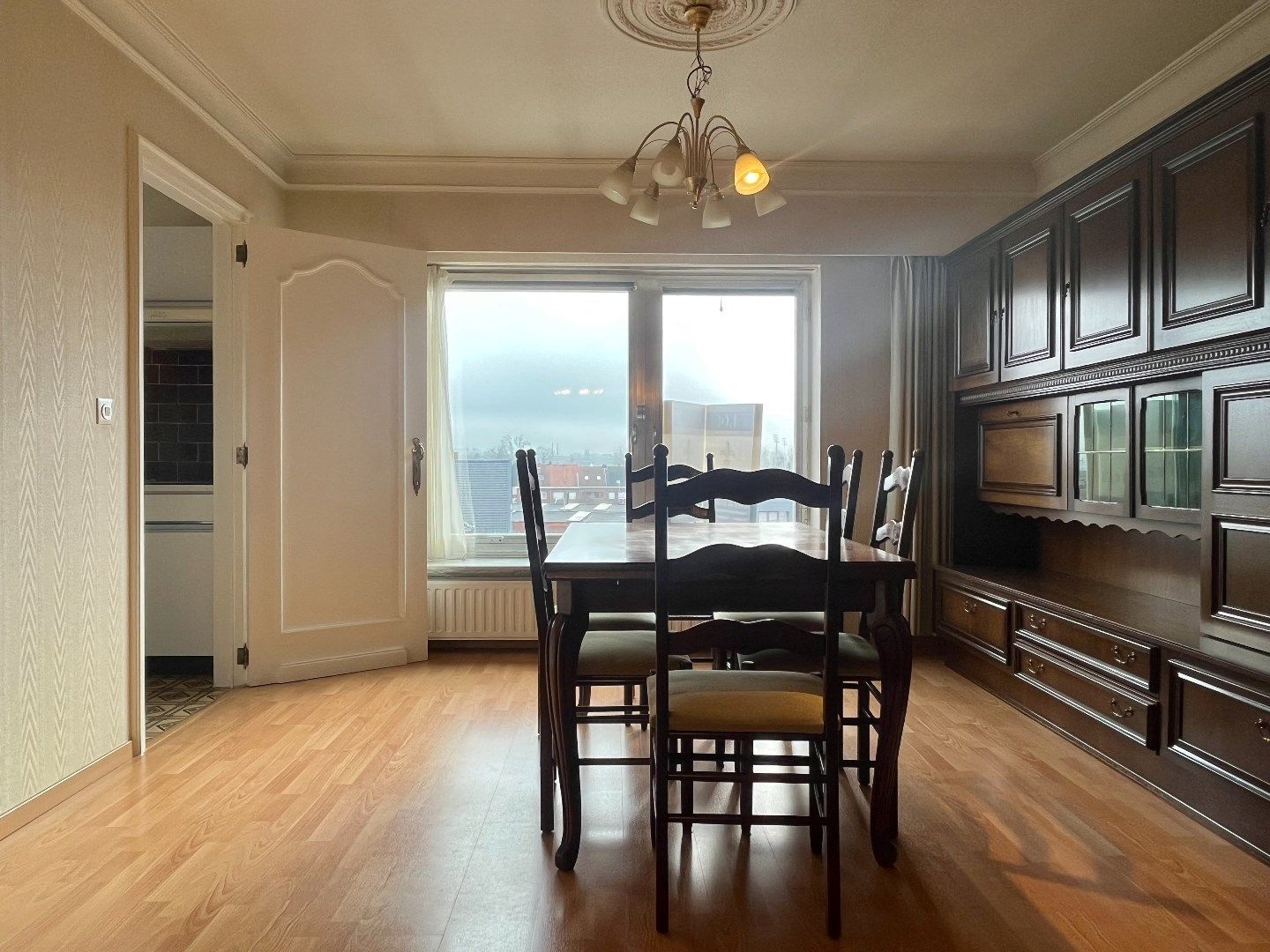 Appartement te koop op 4de verdieping in Harelbeke!  foto 4