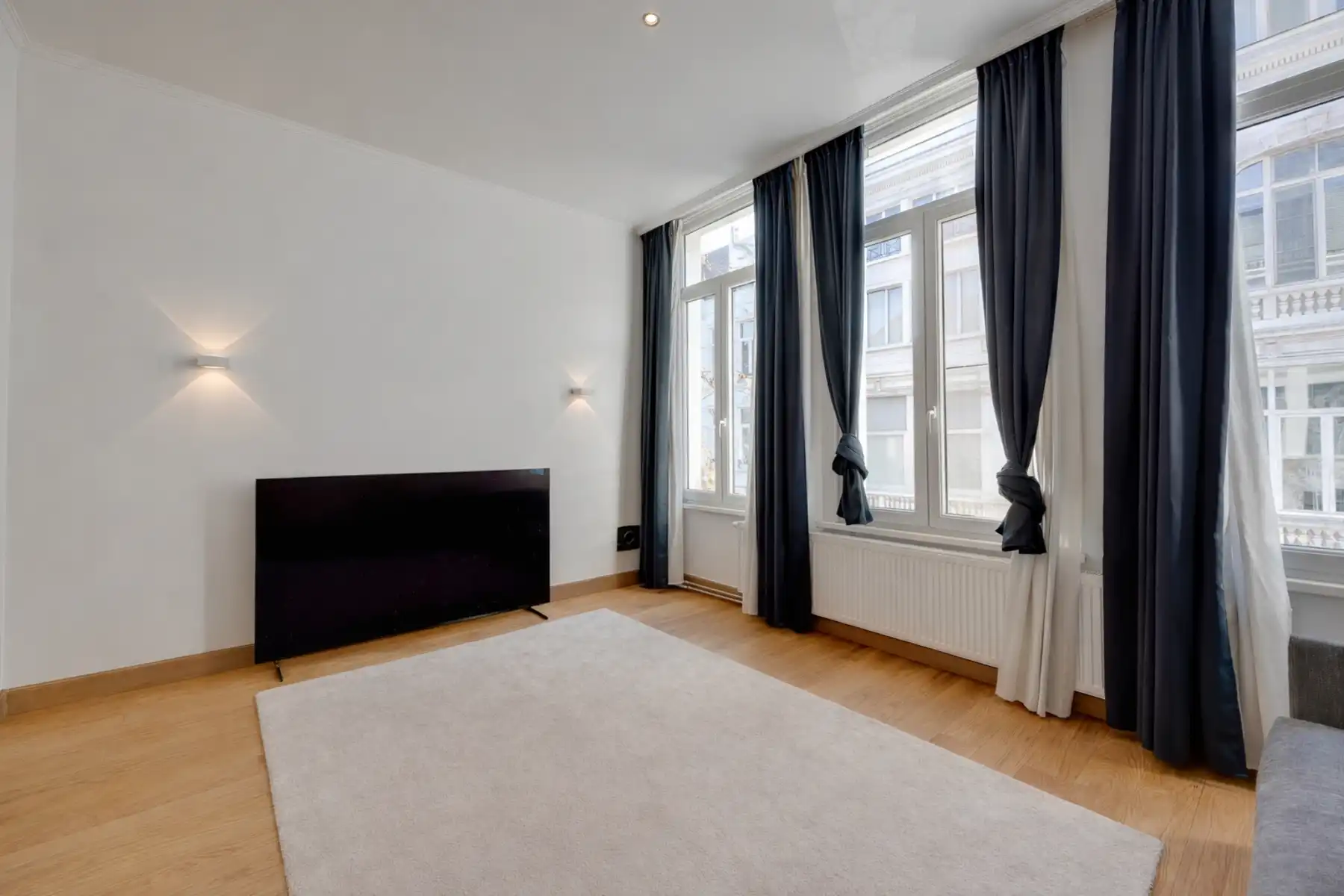 Karaktervol burgerhuis op toplocatie foto 10