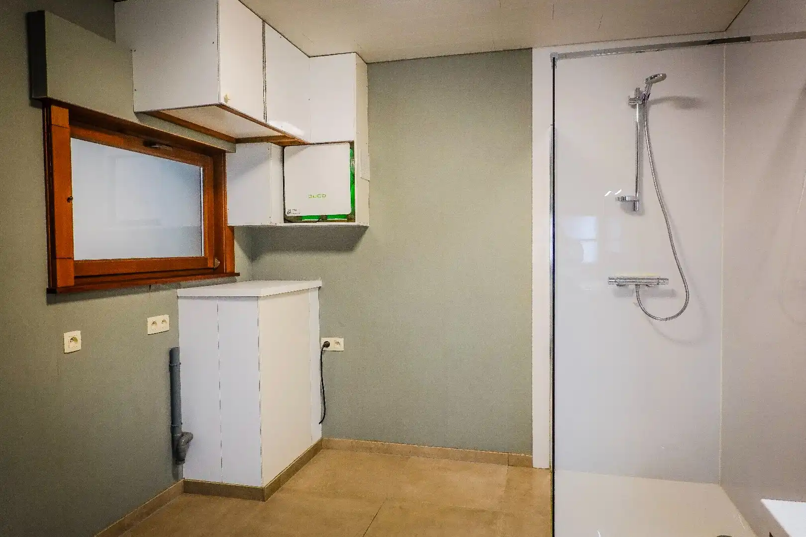Charmante vrijstaande woning met 5 slaapkamers, ruime tuin en grote garage foto 13