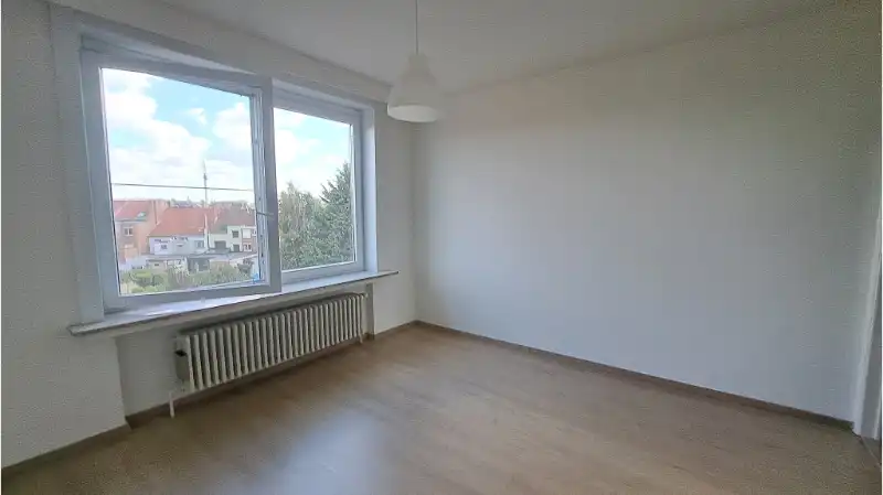 Ruim 2-slaapkamerappartement met TERRAS te huur in Brugge foto 6