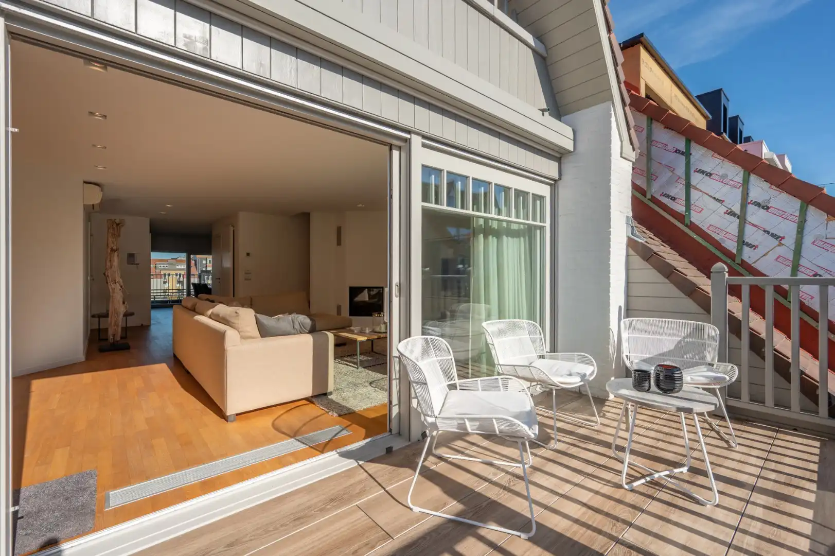 Duplexappartement met zonnige terrassen, 3 slk's en dubbele parking in de residentie  foto 5