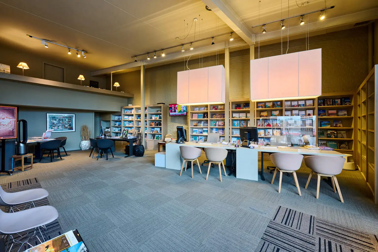 Commercieel te koop foto {{pictureIndex}}