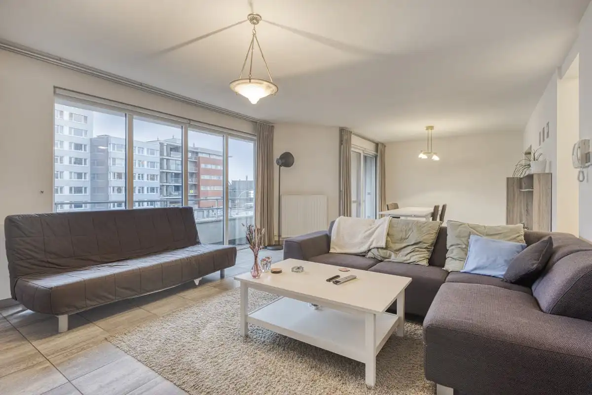 Ruim 3-slaapkamer appartement te koop aan de Eedverbondkaai foto 6