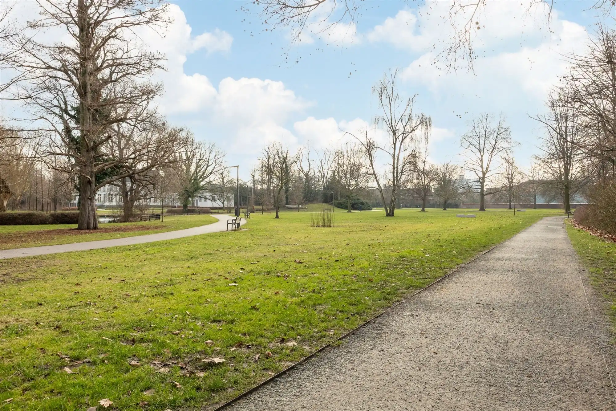 Gerenoveerd app. met 2 slpkmrs. en terras foto 18