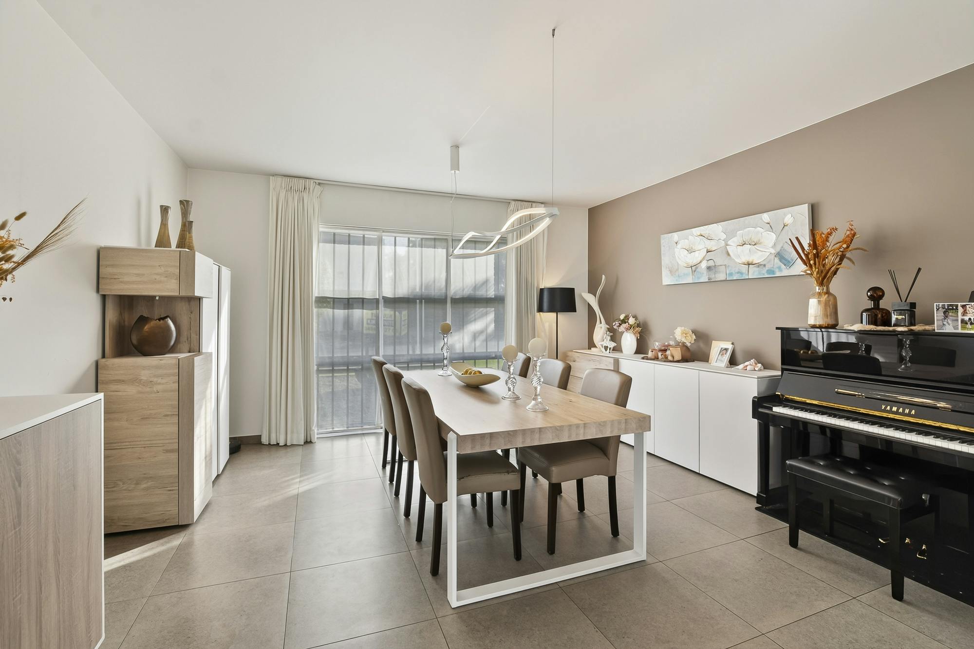 Luxe villa met exclusieve tuin en magazijn in KMO-zone foto 6