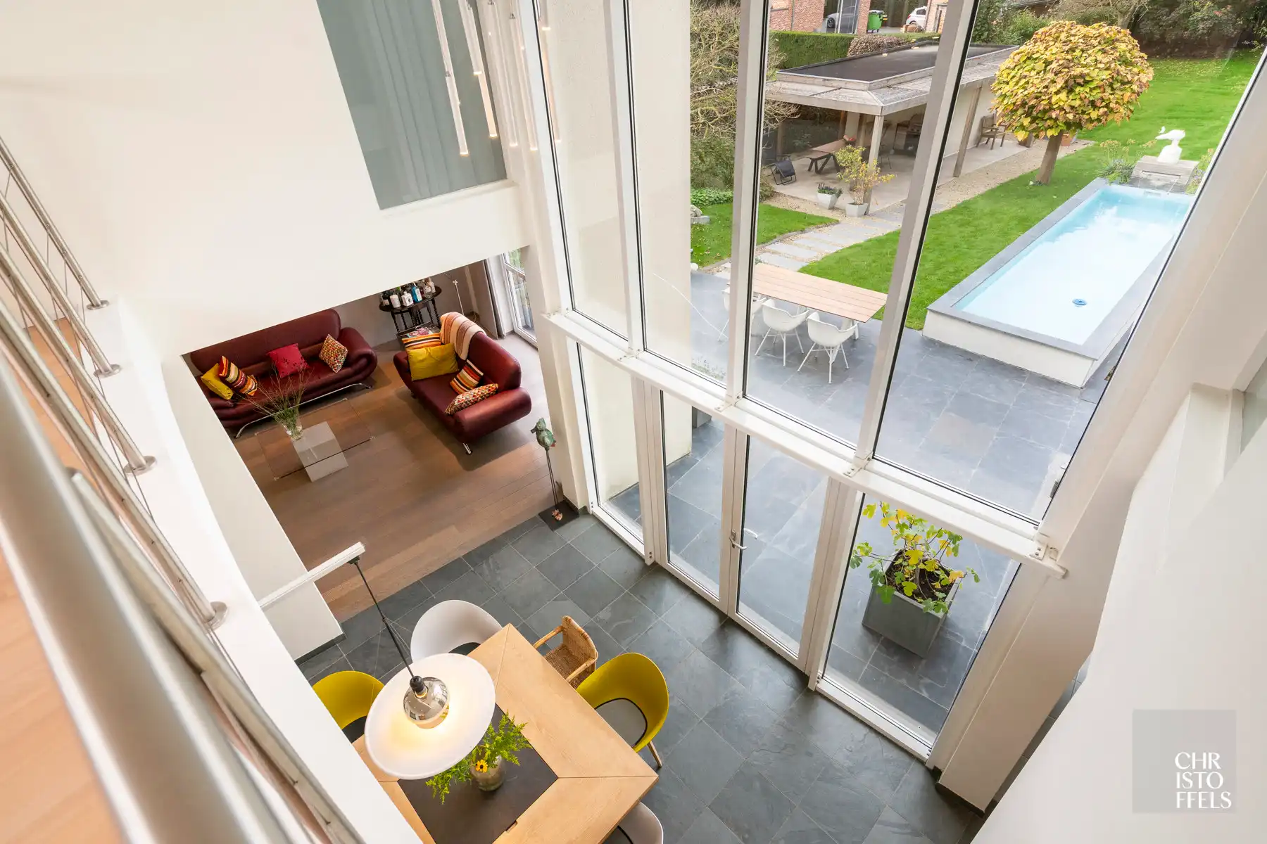 Uitzonderlijke villa van 320m2 gelegen in het pittoreske Leut, op een boogscheut van de Maas! foto 11