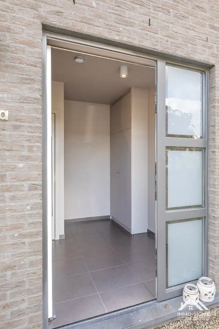 Perfect instapklare woning op een topligging in Lochristi! foto 15