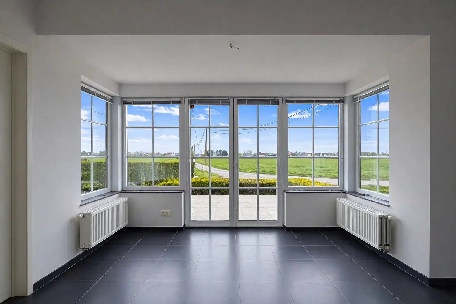 Fermette met atelierruimte/opslagruimte op prachtige locatie foto 6