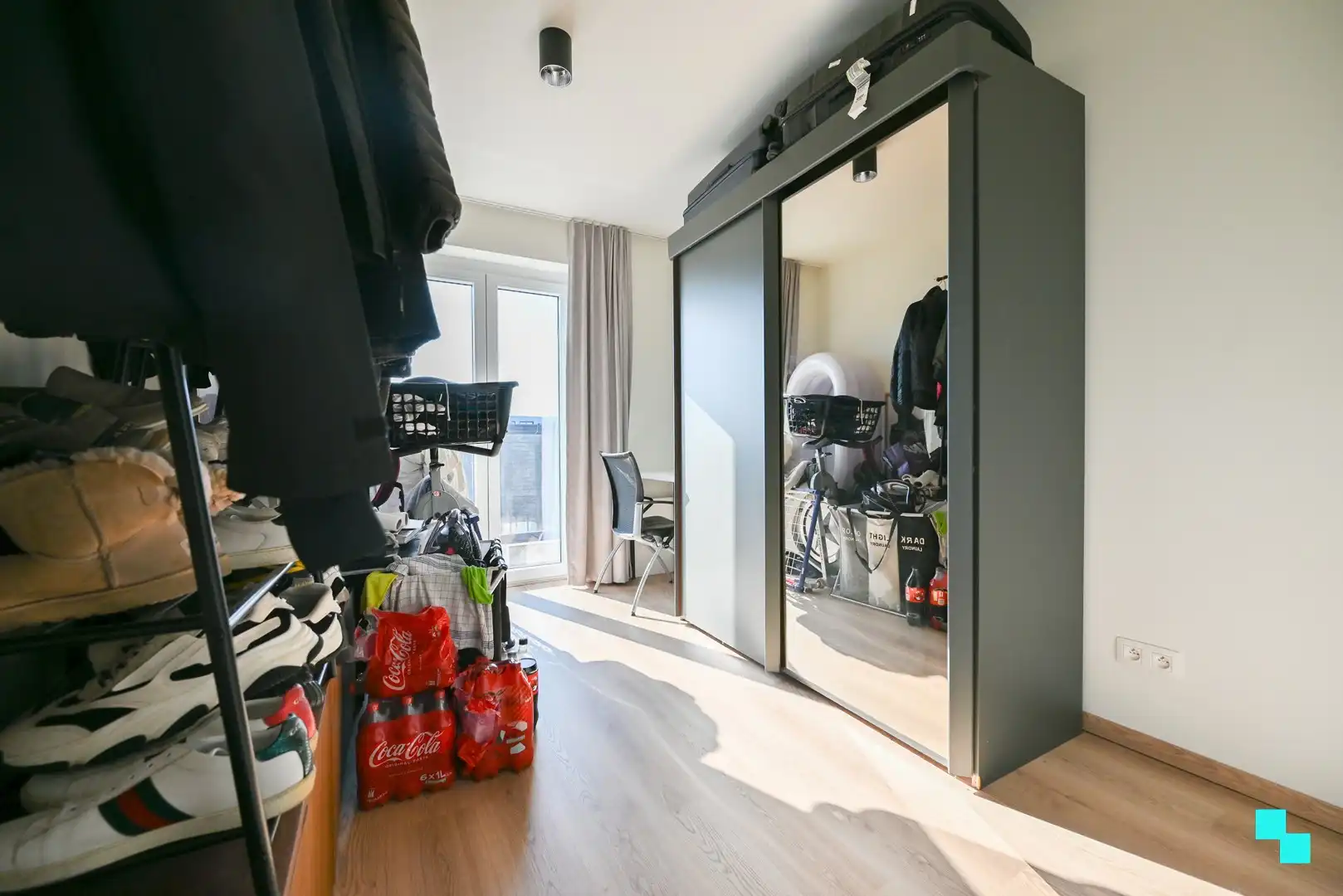 Instapklaar appartement met divers maatmeubilair te Izegem (Emelgem) foto 20