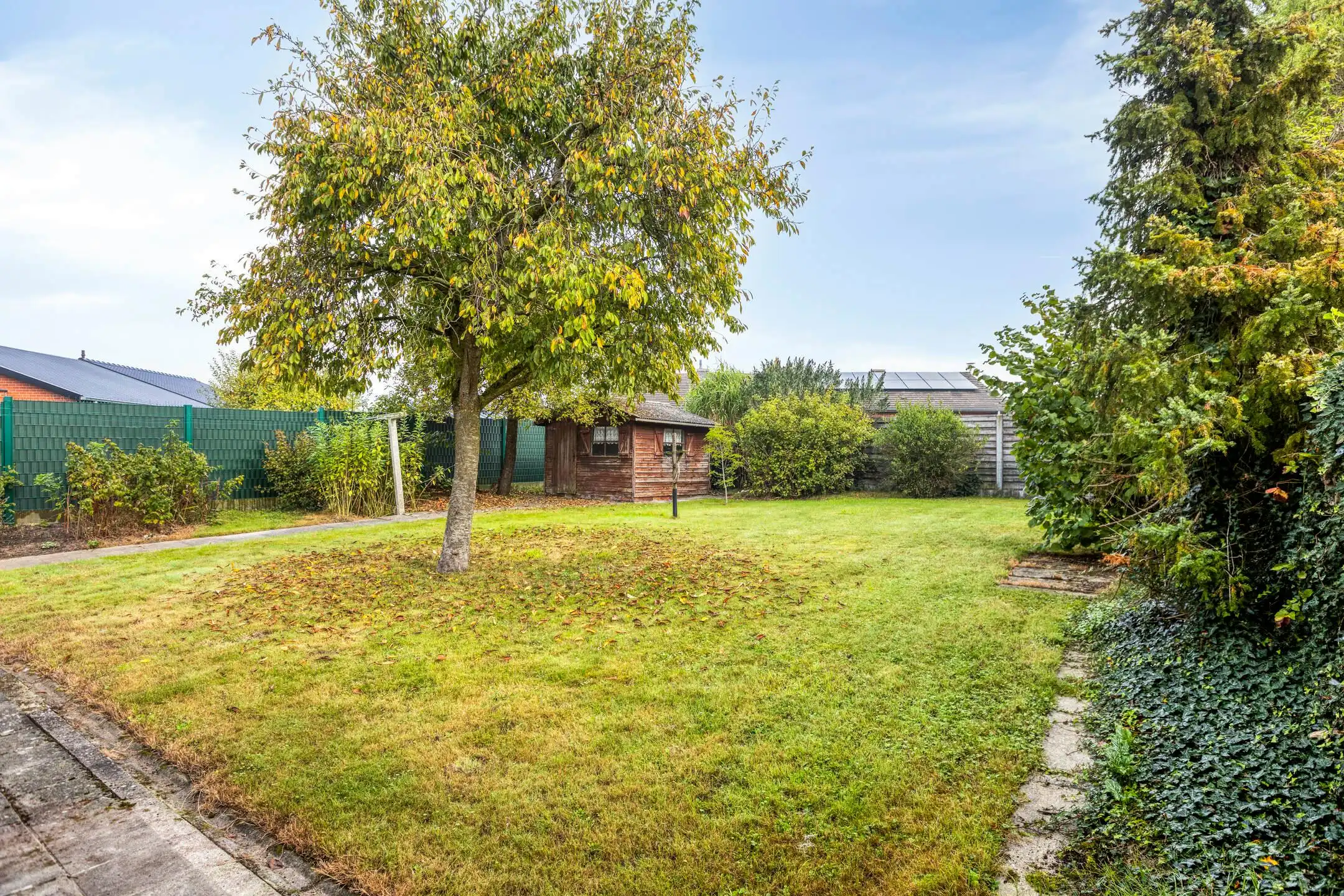 Gelijkvloers huis te koop met 3 slaapkamers, garage en tuin foto 10