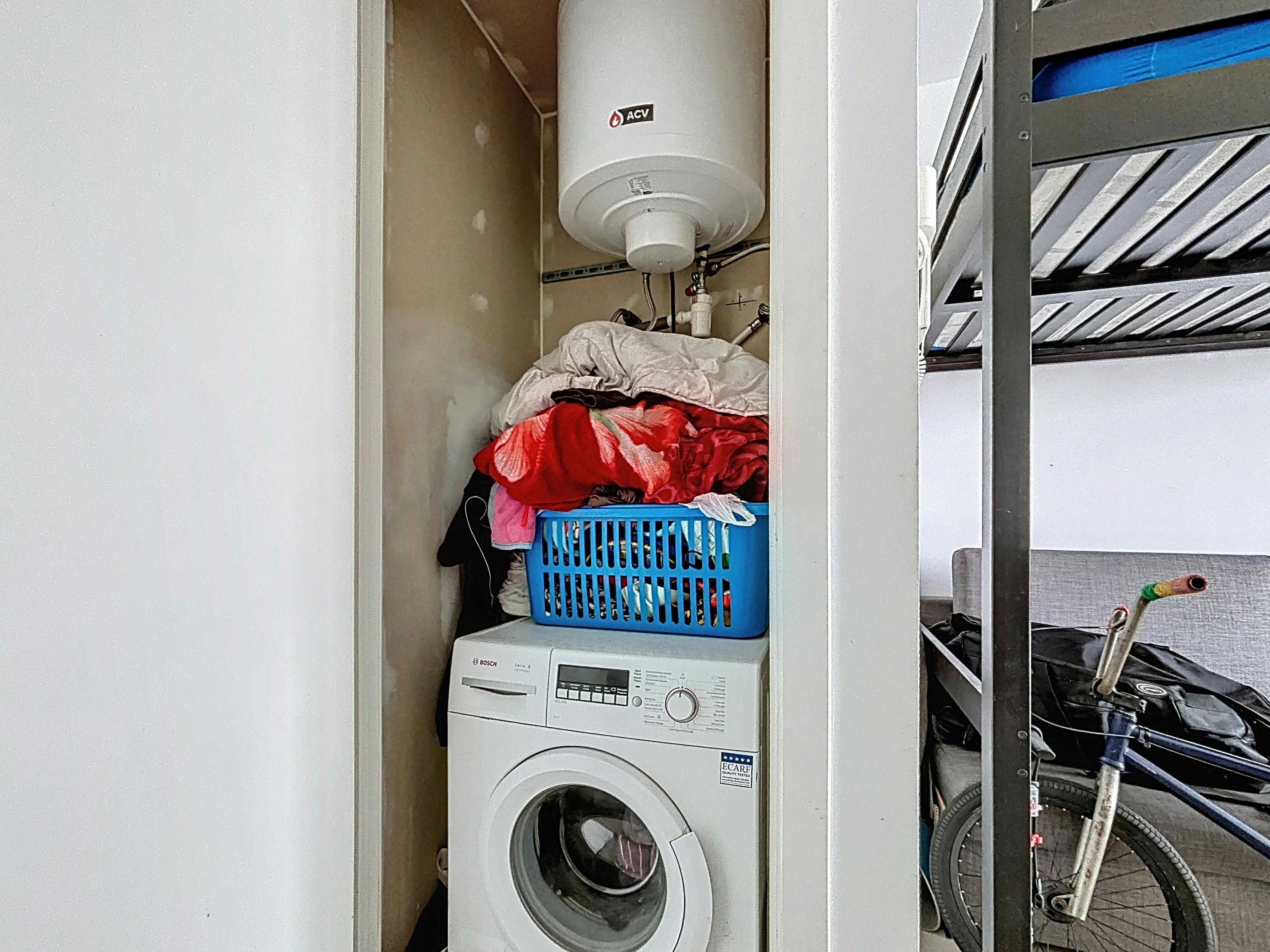 Instapklare studio met terras te koop in de Parktoren Antwerpen foto 9