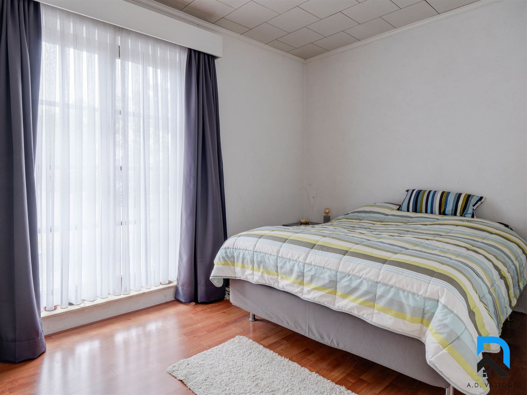 Ruime woning met 5 slaapkamers op toplocatie foto 17