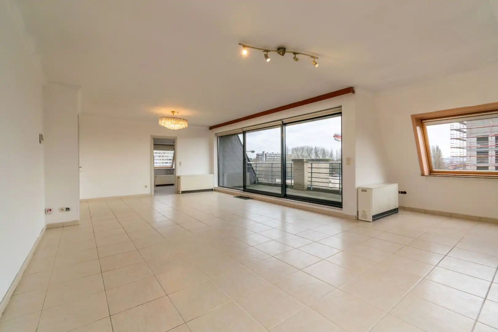 LICHTRIJKE PENTHOUSE MET 3 SLP, 2 BDK + TERRAS ! foto 8