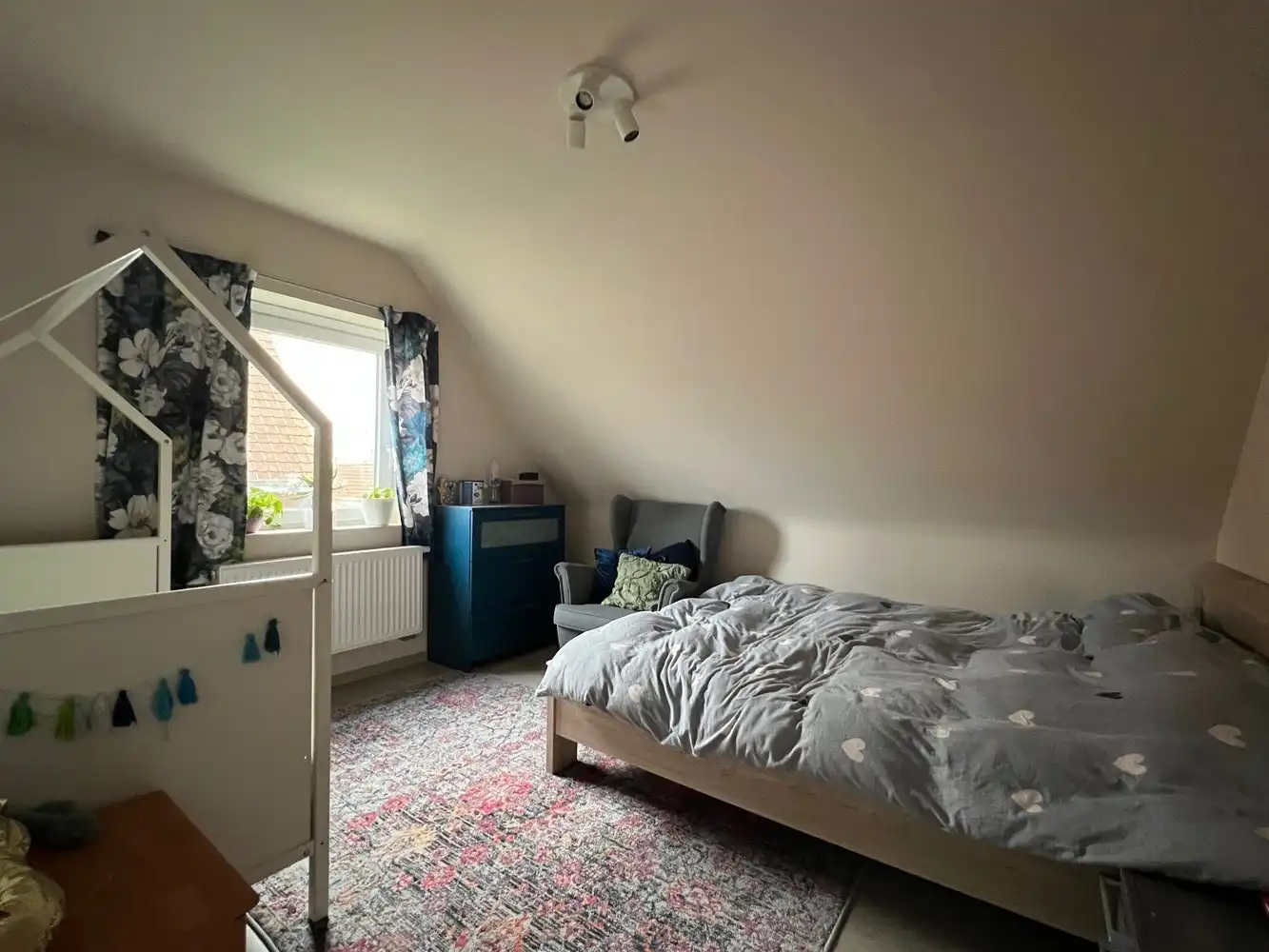 Rustig gelegen woning met 3 slaapkamers en garage foto 4